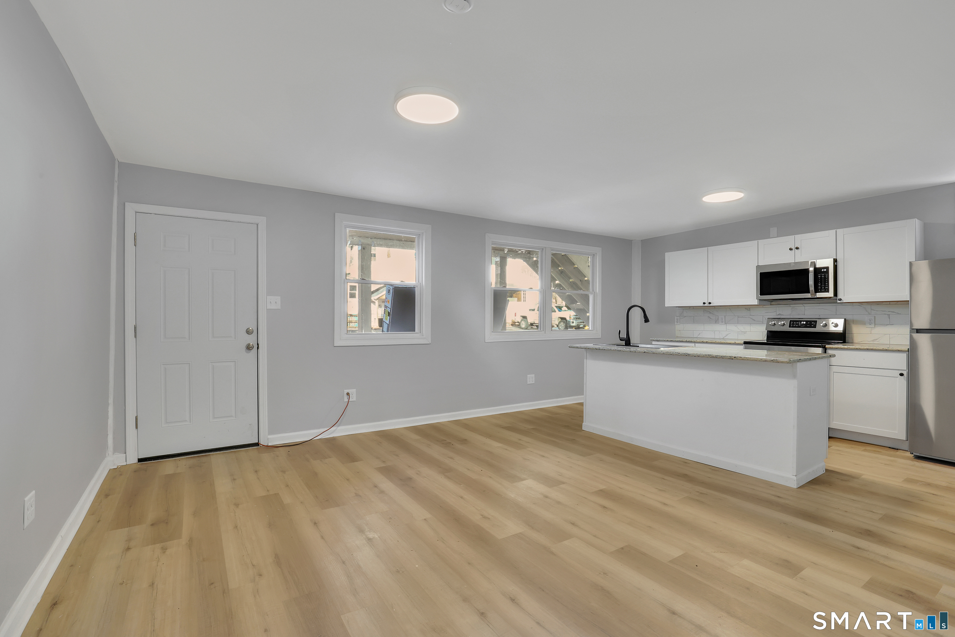 Photo 17 of 194 Hartford Road, Manchester, CT