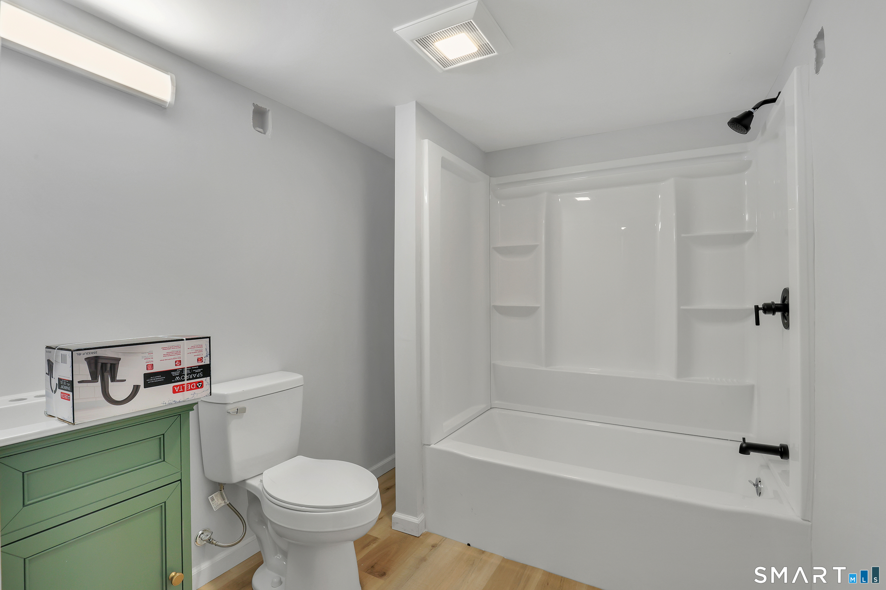 Photo 19 of 194 Hartford Road, Manchester, CT