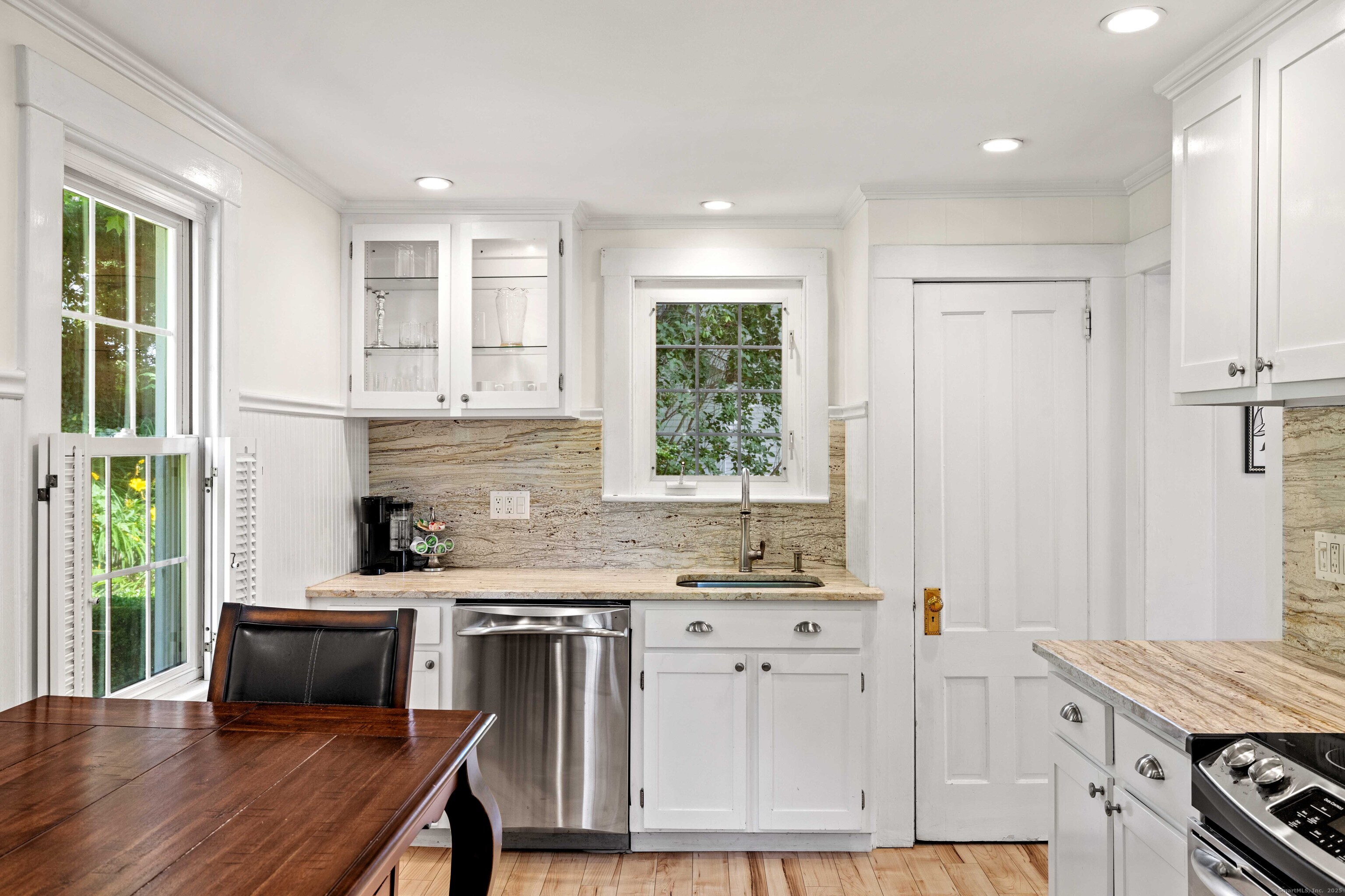 Photo 21 of 16 Main Street, Essex, CT