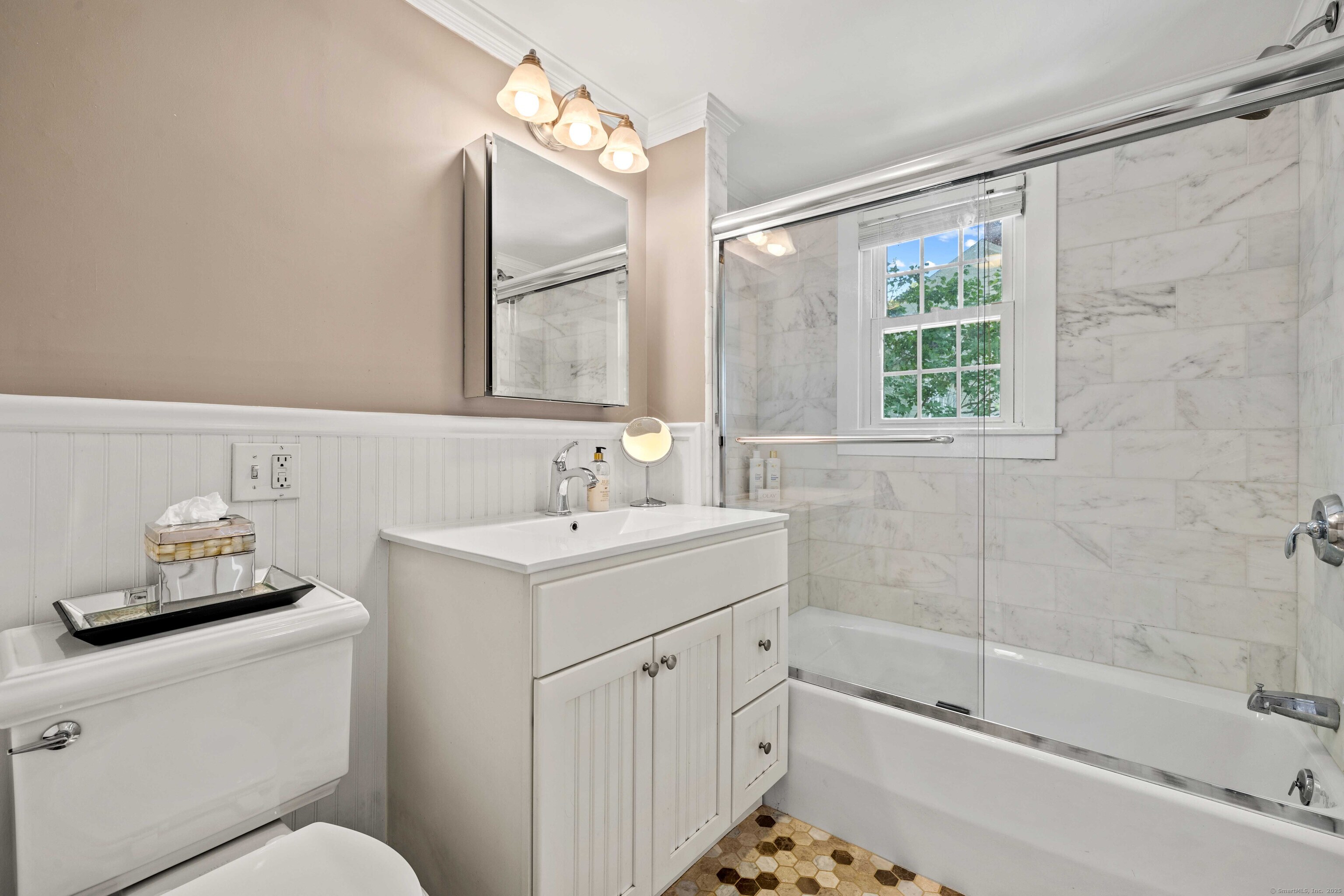 Photo 25 of 16 Main Street, Essex, CT