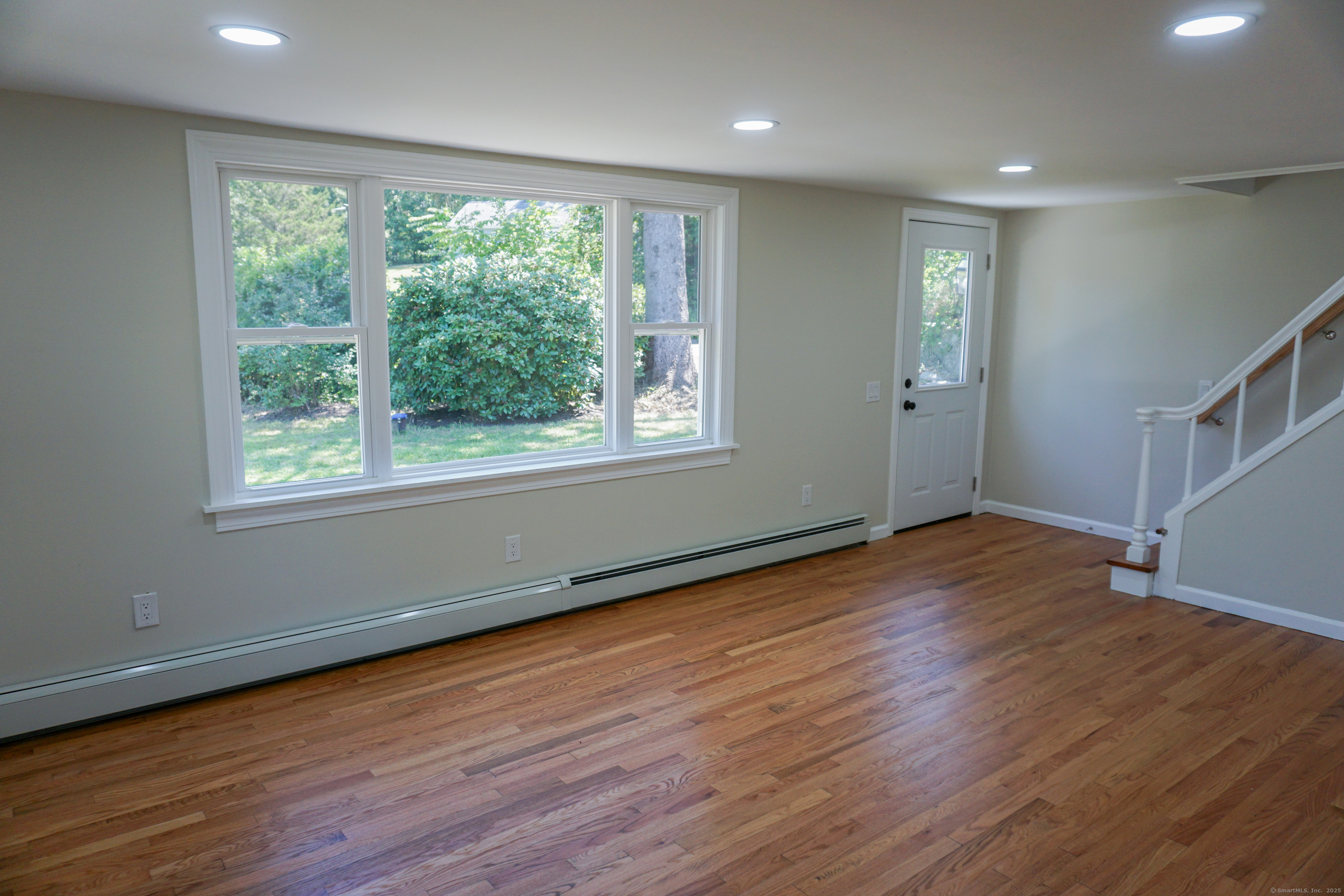 Homes for sale in Naugatuck, CT | 418 Horton Hill Rd, Naugatuck, CT 06770 | MLS# 24147665