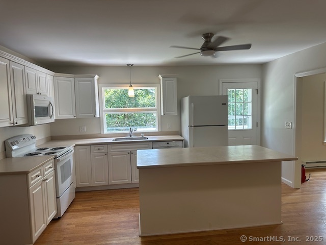 Photo 5 of 679 New Norwalk Road, New Canaan, CT