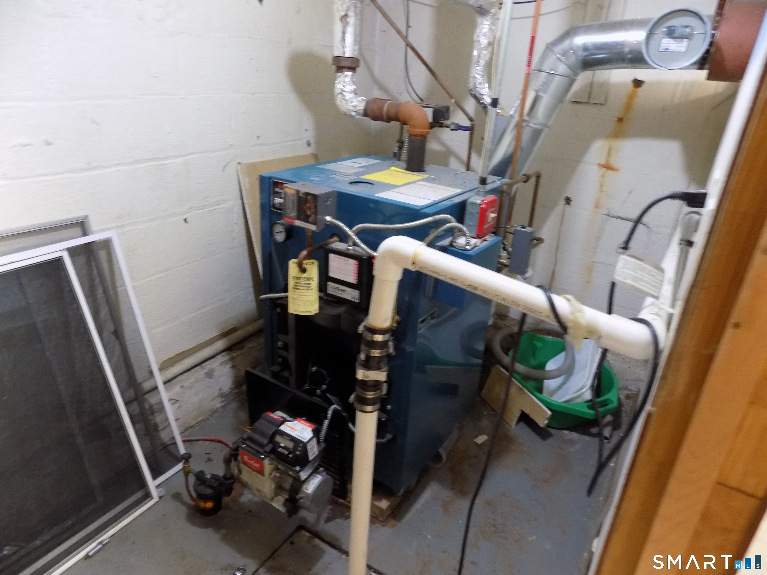 Homes for sale in Bristol, CT | 941 Farmington Ave, Bristol, CT 06010 | MLS# 24147651