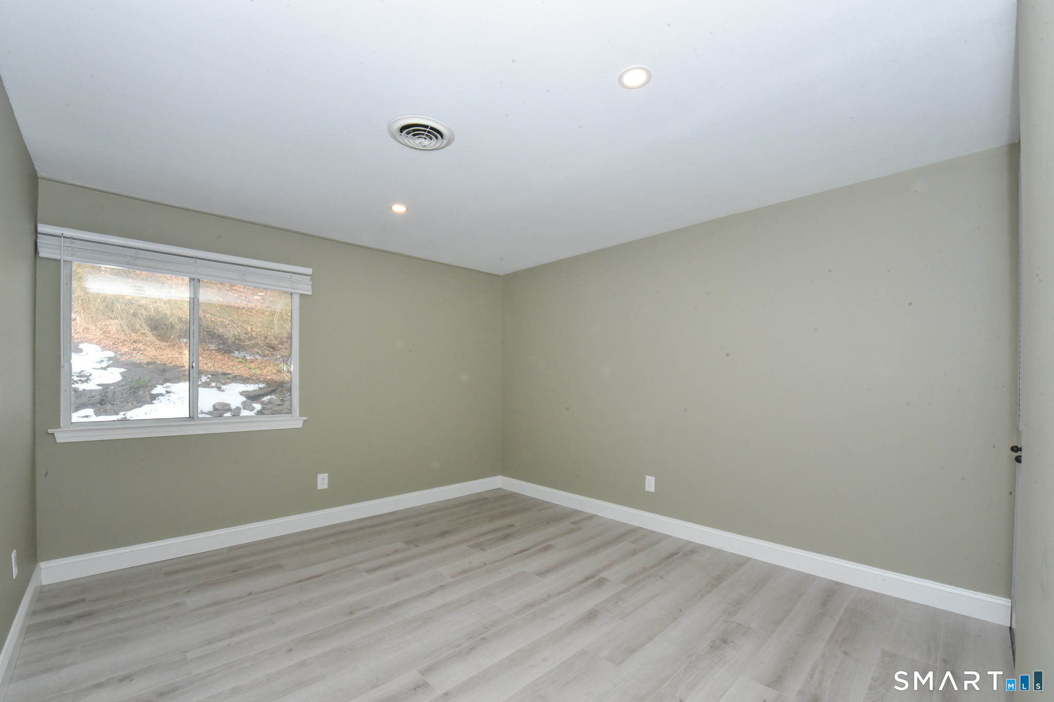 Photo 14 of 28 Mill Hill Road, Fairfield, CT