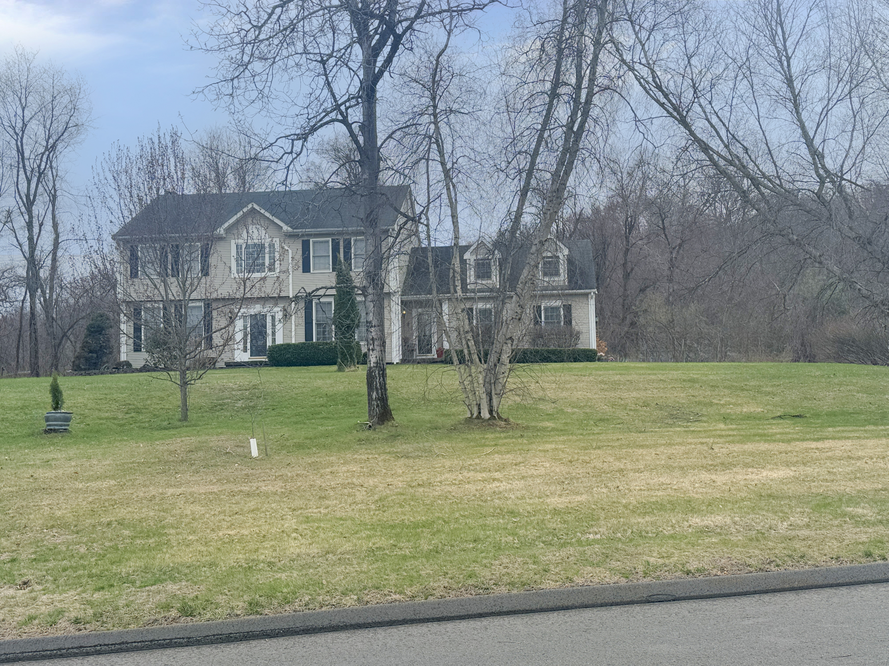 Homes for sale in East Granby, CT | 39 Ridge Blvd, East Granby, CT 06026 | MLS# 24147817