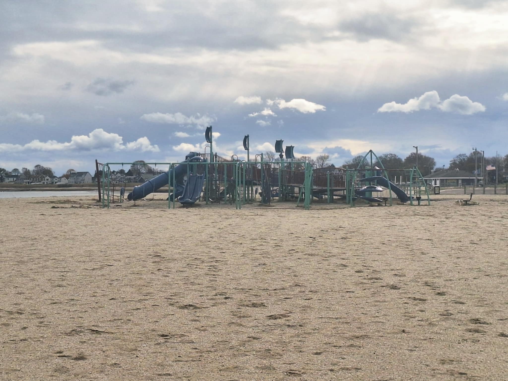 Homes for sale in Stratford, CT | 30 Winfield Dr, Stratford, CT 06615 | MLS# 24147806