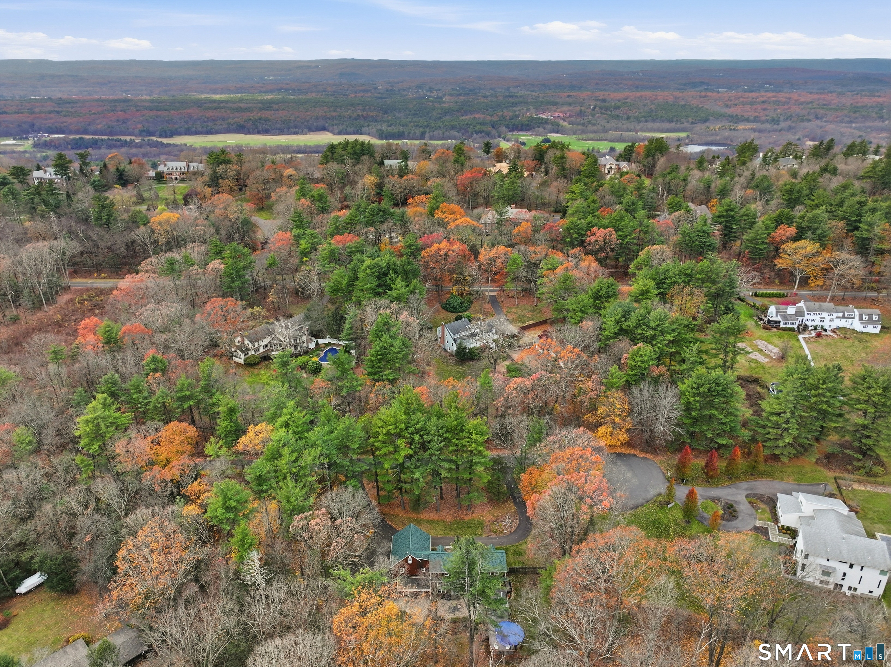 Homes for sale in Avon, CT | 46 Henderson Dr, Avon, CT 06001 | MLS# 24147783