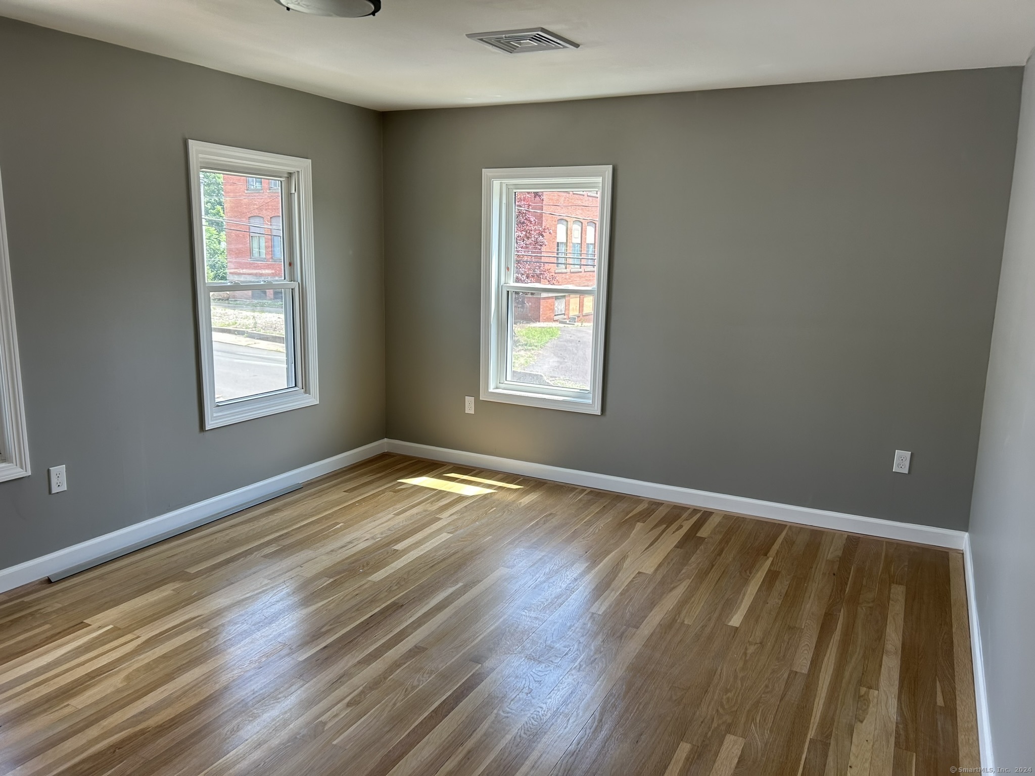 Photo 5 of 38 Beecher Street, Southington, CT