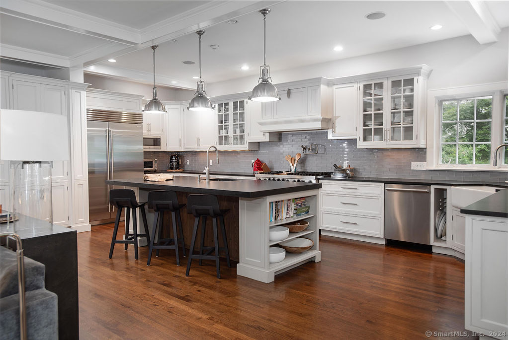 Photo 12 of 474 Brookside Road, New Canaan, CT