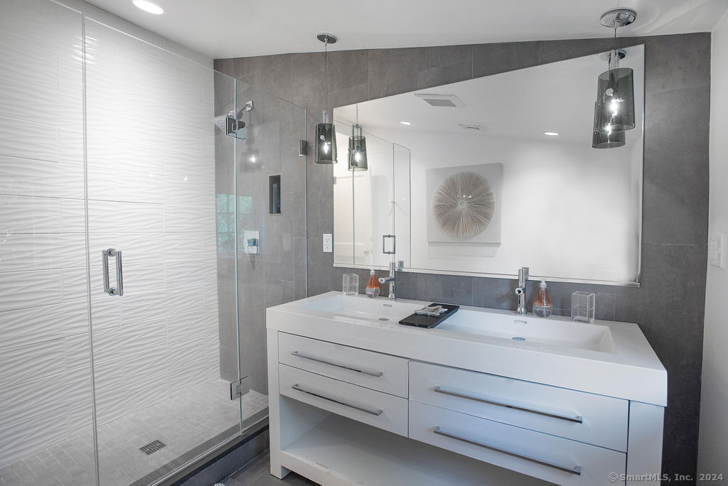 Photo 22 of 474 Brookside Road, New Canaan, CT