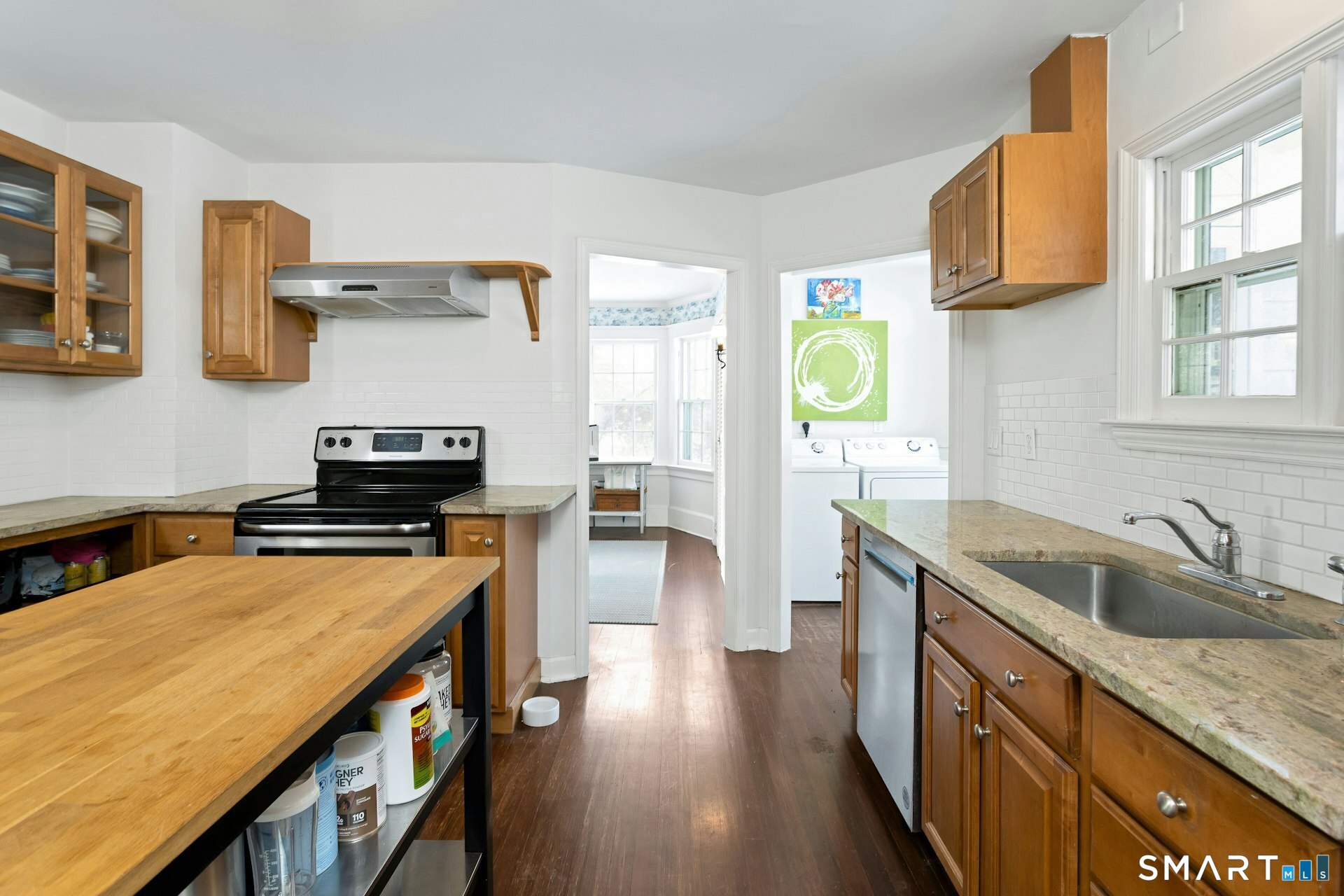 Photo 16 of 85 Stephen Mather Road, Darien, CT