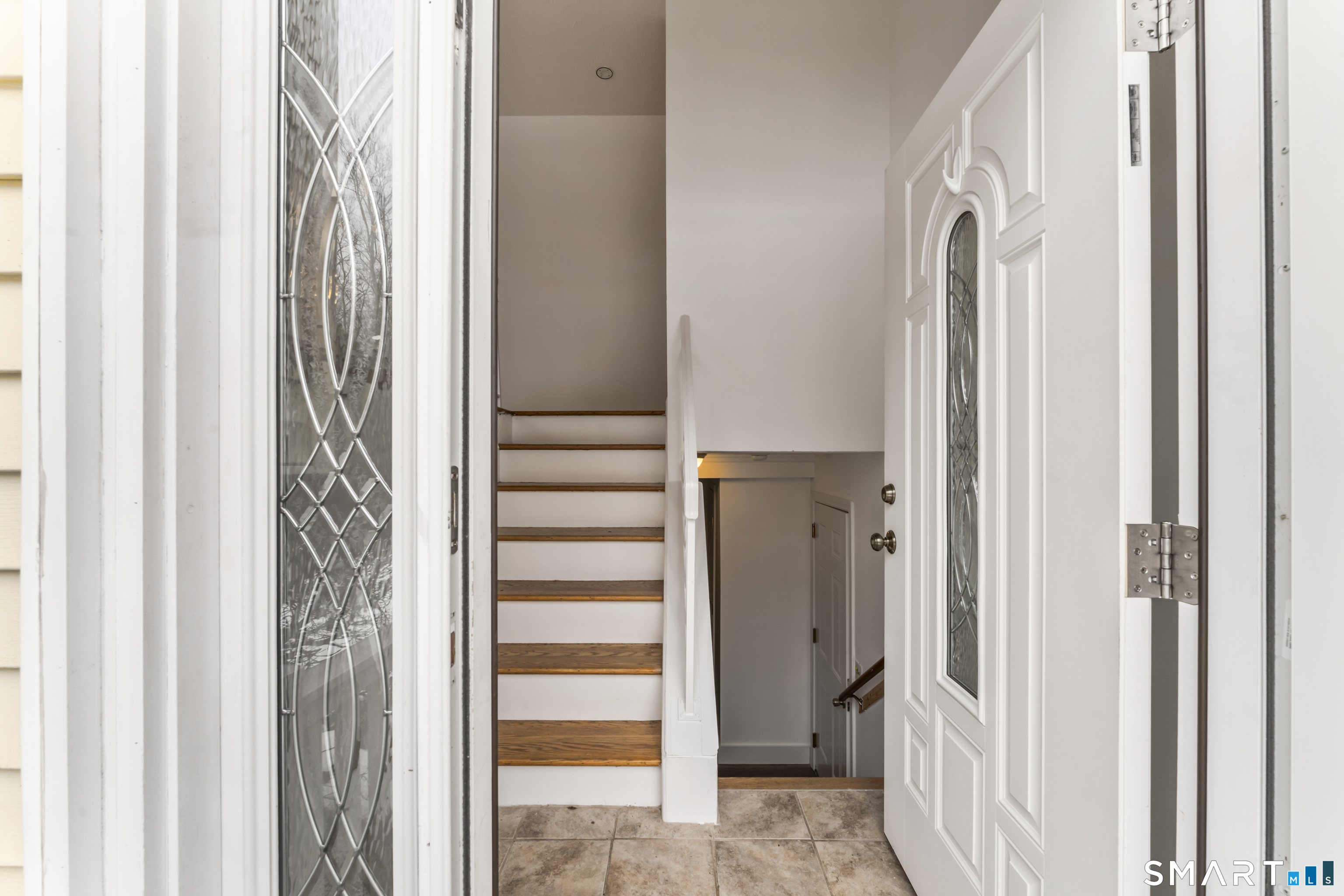 Photo 3 of 26 Appleblossom Lane, Newtown, CT