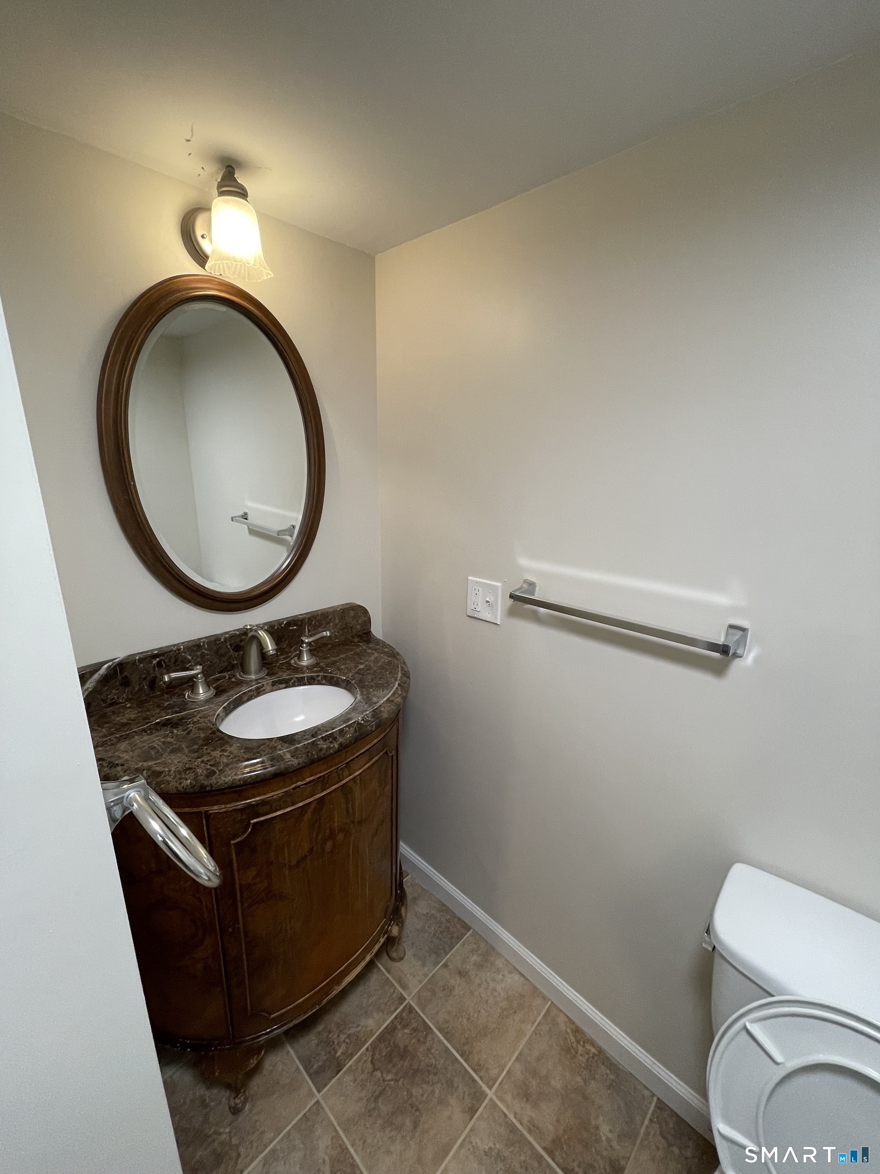 Photo 2 of 1202 Park Avenue, Bridgeport, CT