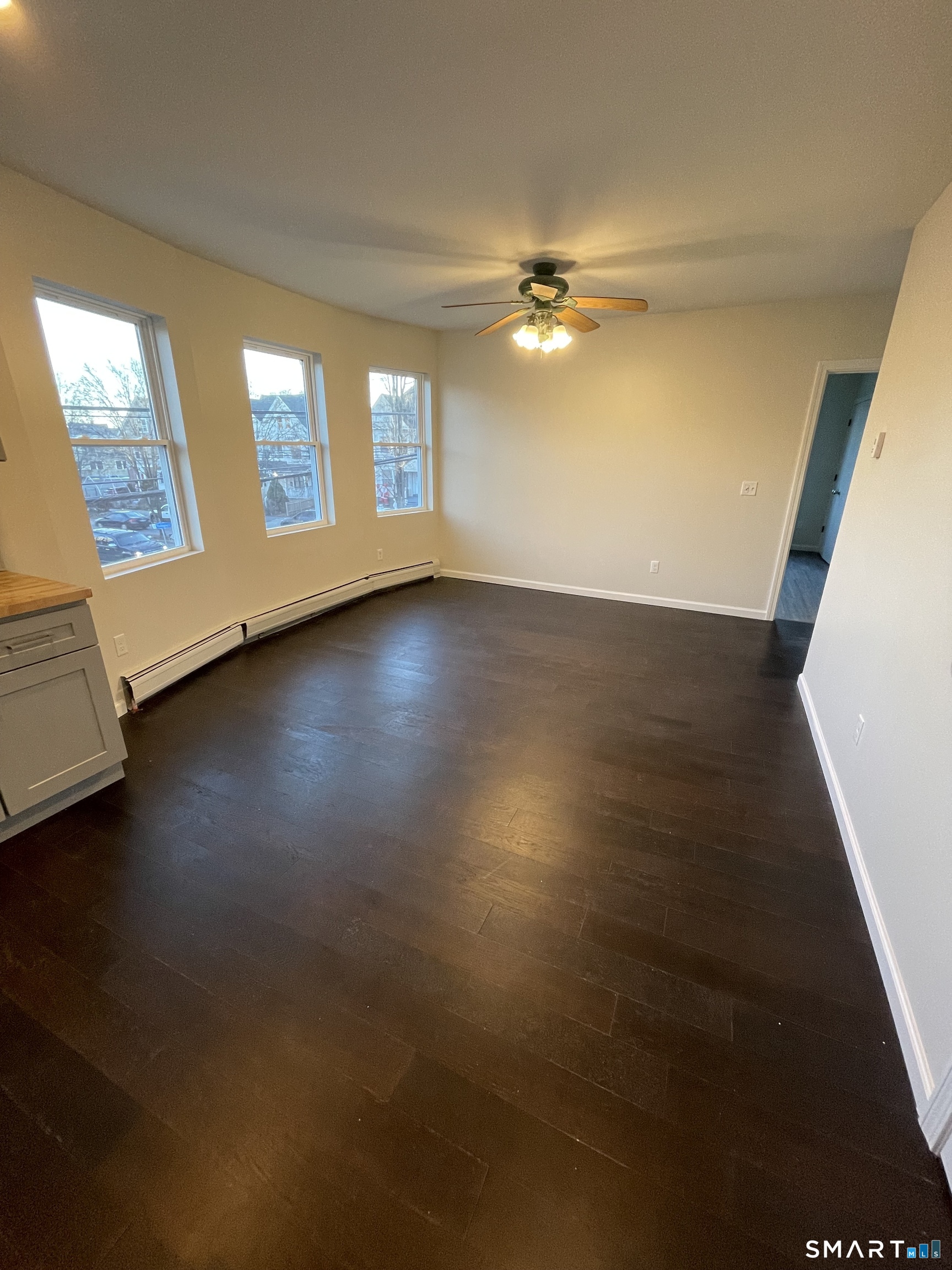 Photo 4 of 1202 Park Avenue, Bridgeport, CT