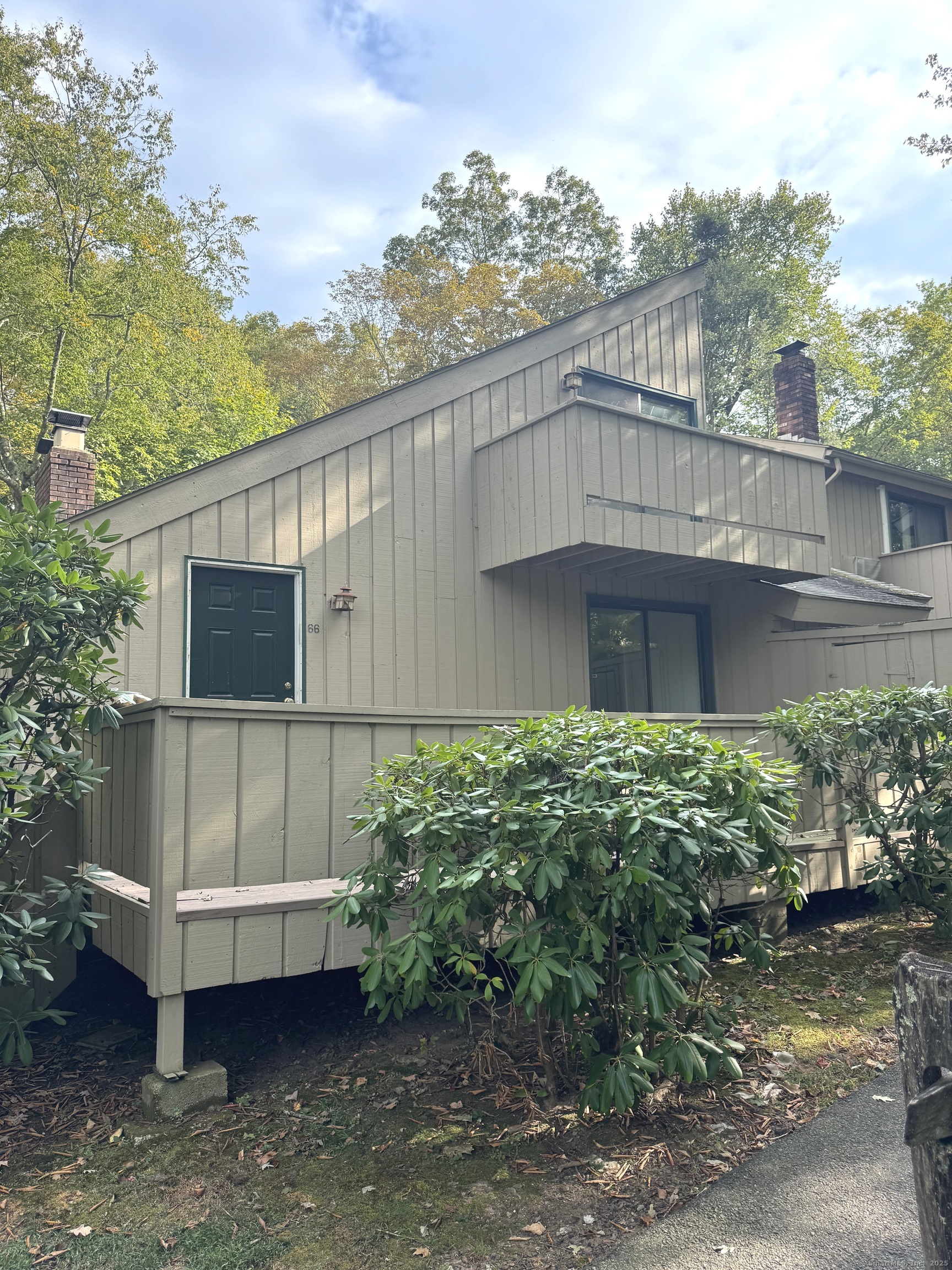 Homes for sale in Guilford, CT | 66 Mohawk Trl #66, Guilford, CT 06437 | MLS# 24148024