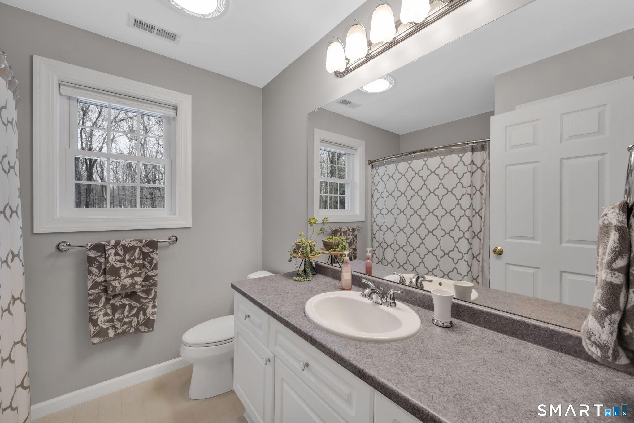 Photo 22 of 499 Woodmont Drive, Coventry, CT