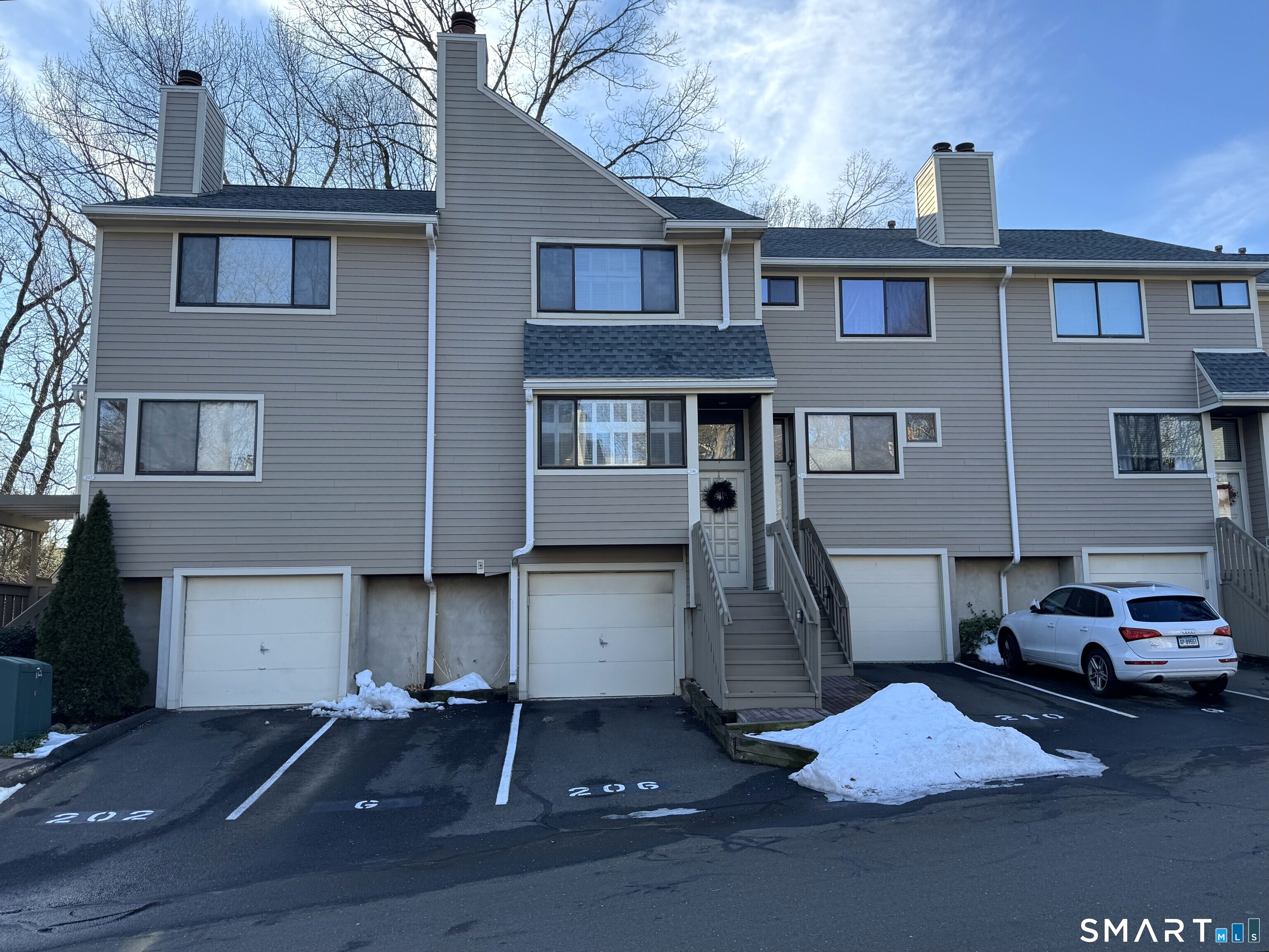 Homes for sale in Norwalk, CT | 206 Sunrise Hill Rd #206, Norwalk, CT 06851 | MLS# 24147417
