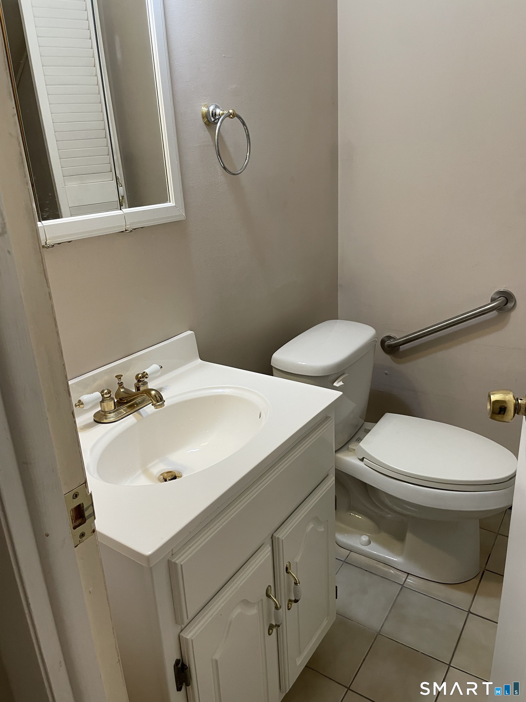 Photo 13 of 12 Sutton Place, Bloomfield, CT