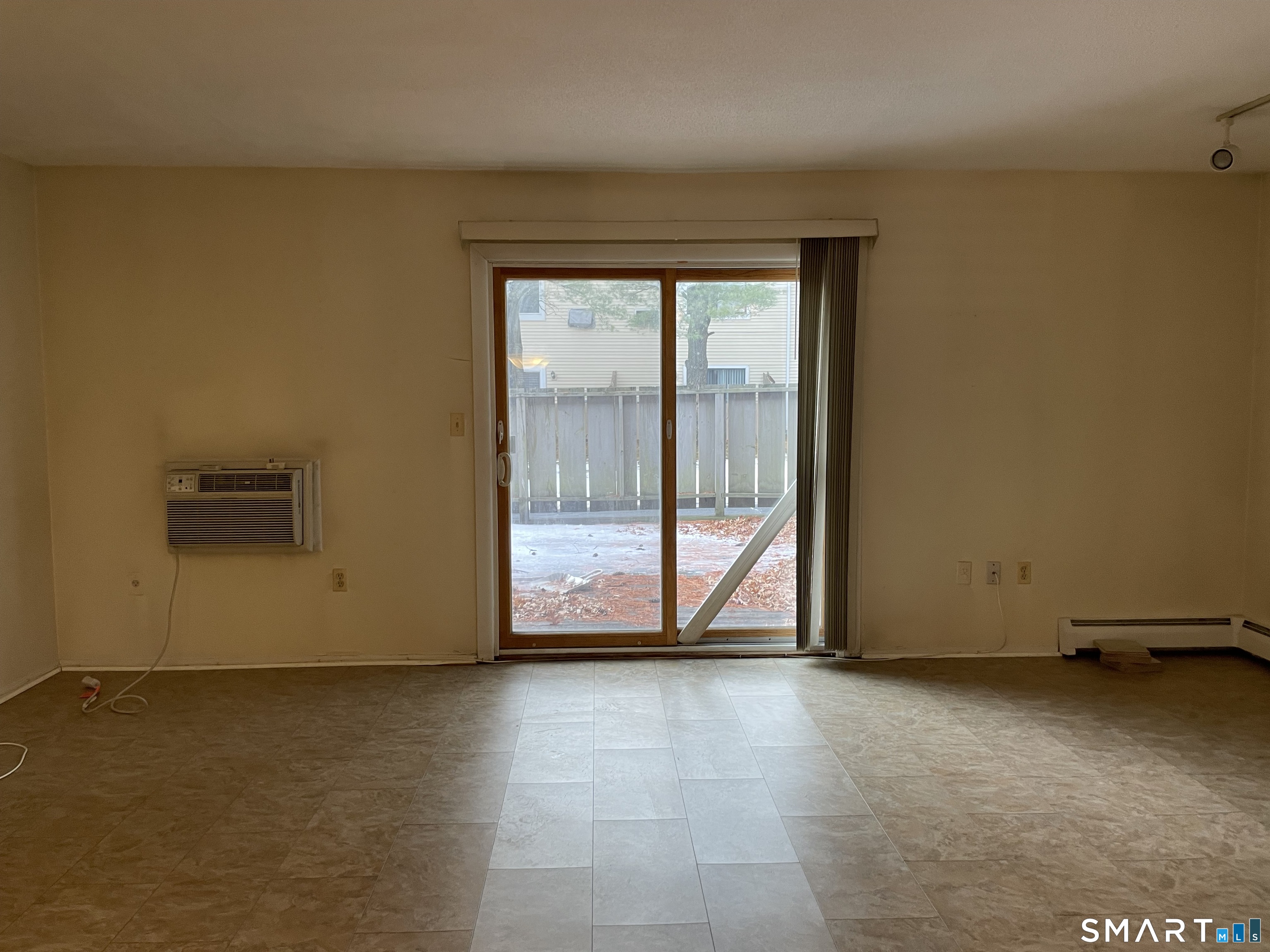 Photo 18 of 12 Sutton Place, Bloomfield, CT