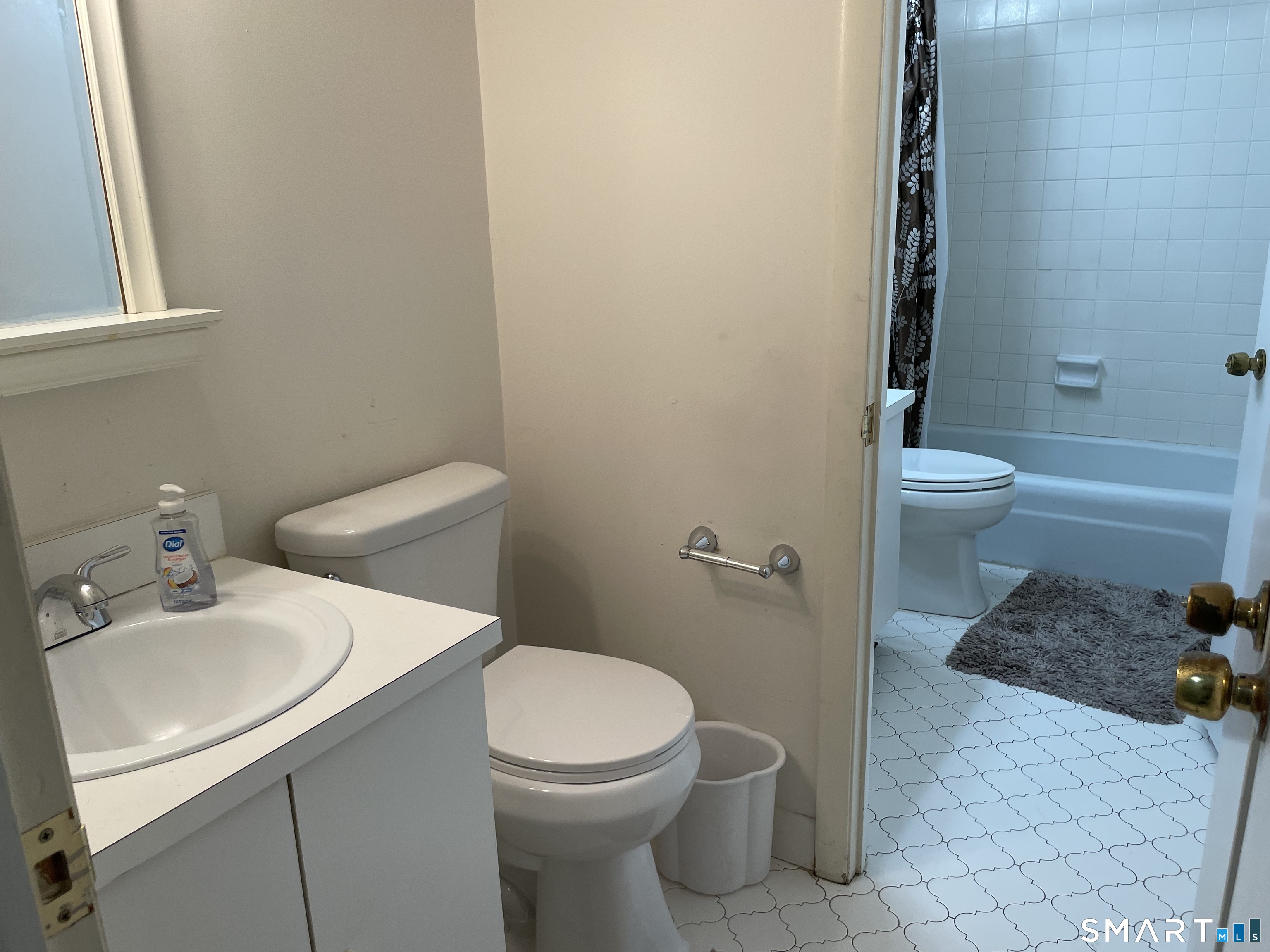 Photo 24 of 12 Sutton Place, Bloomfield, CT