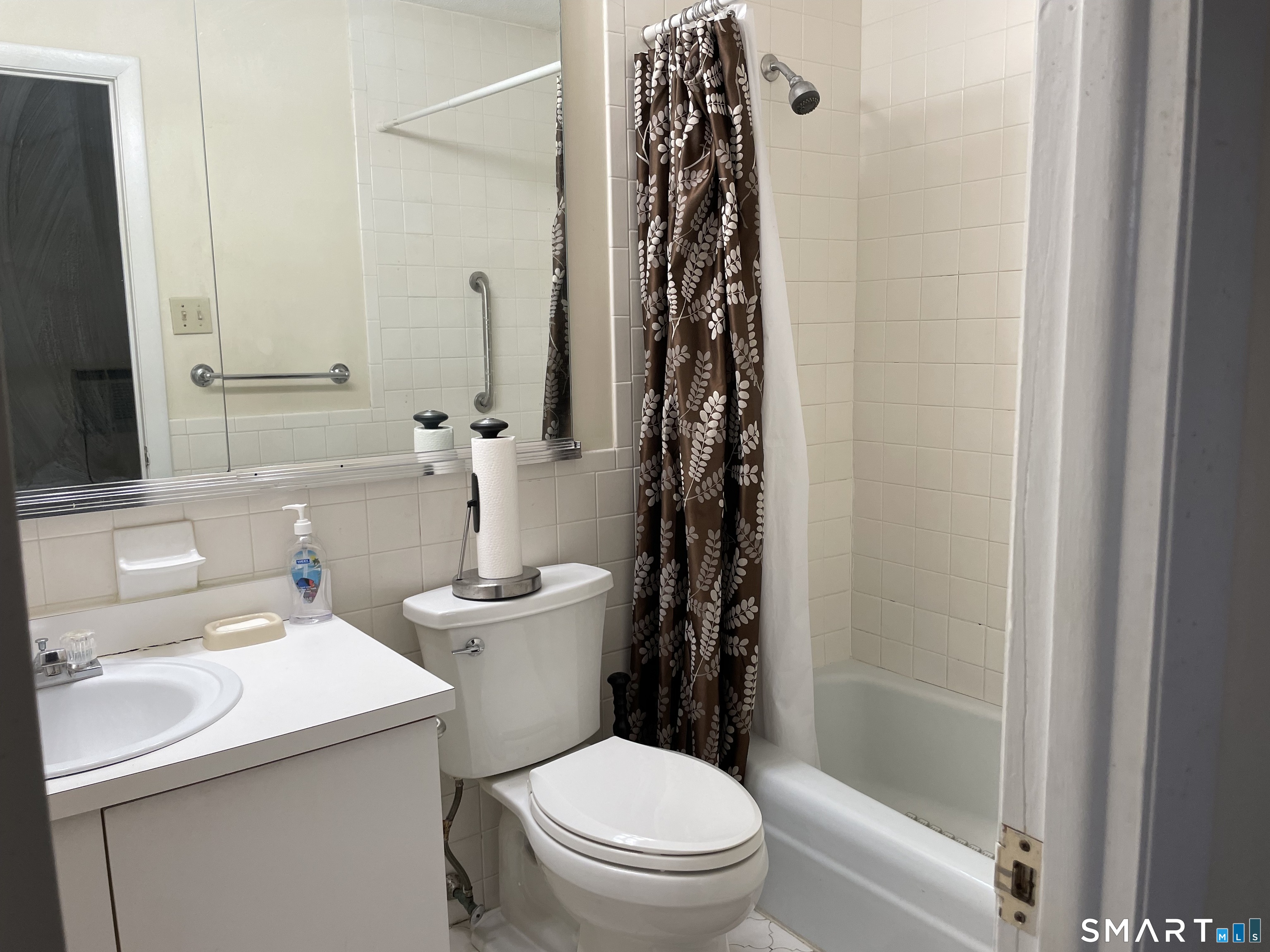 Photo 26 of 12 Sutton Place, Bloomfield, CT