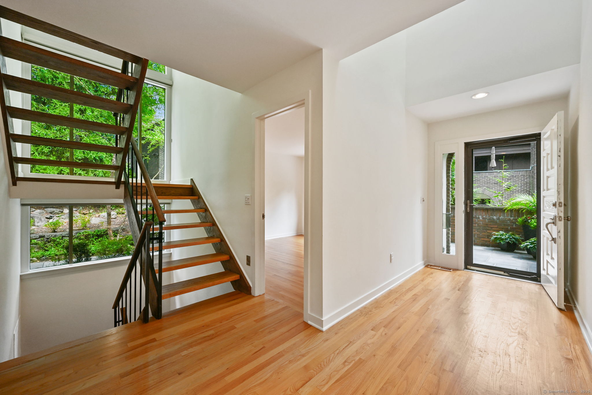 Homes for sale in New Canaan, CT | 289 New Norwalk Rd #22, New Canaan, CT 06840 | MLS# 24148098