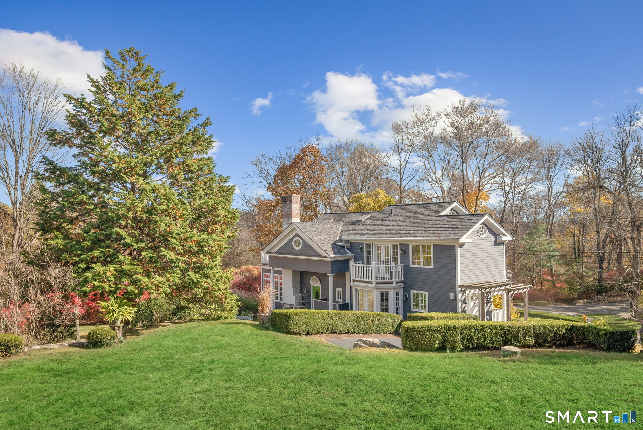 Homes for sale in New Canaan, CT | 135 Comstock Hill Rd, New Canaan, CT 06840 | MLS# 24147808