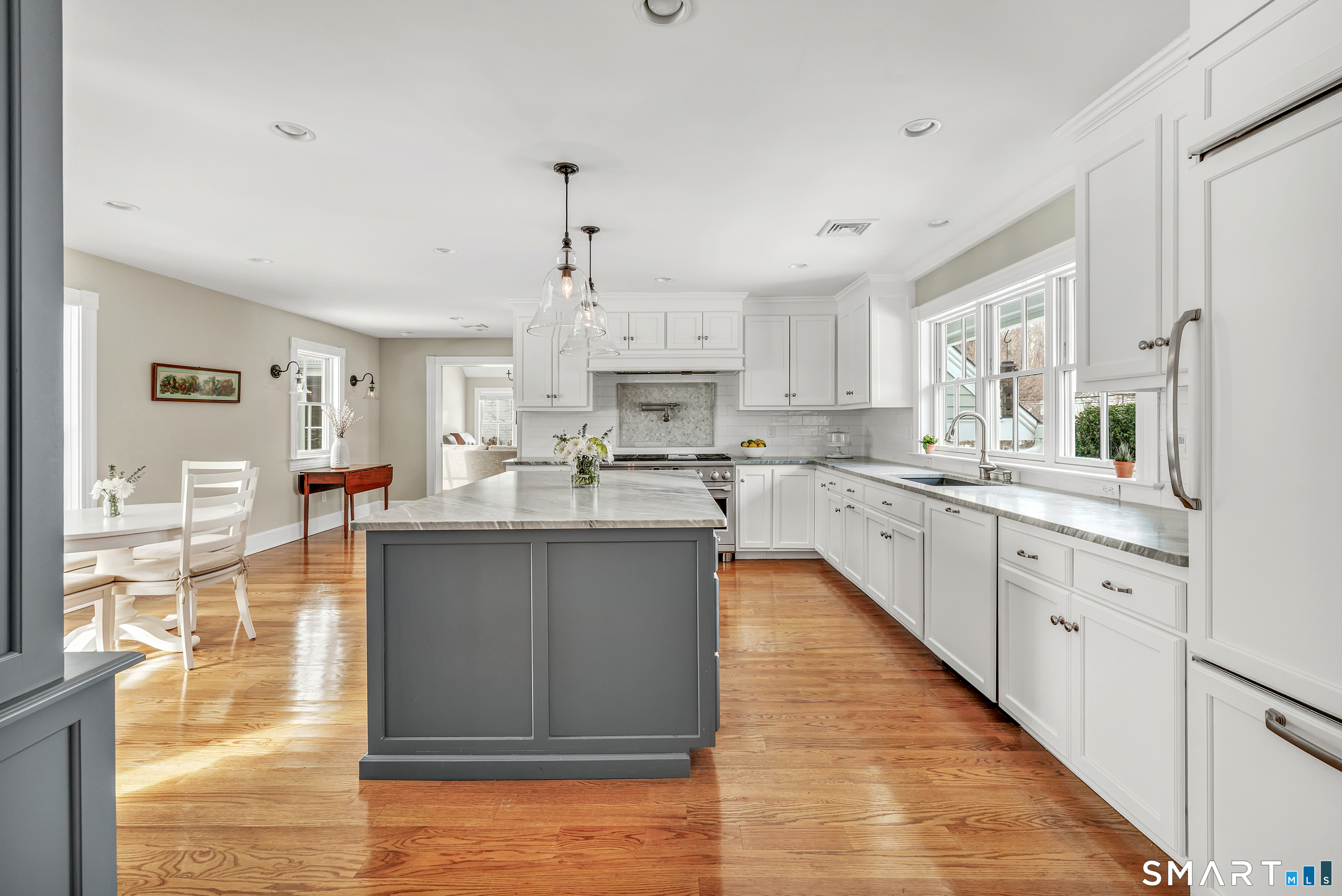 Photo 13 of 774 Fairfield Woods Road, Fairfield, CT