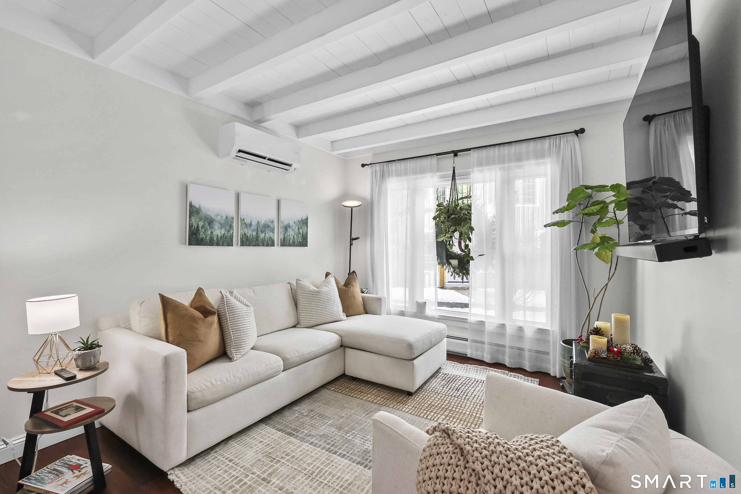 Photo 19 of 25 Fowler Street, Salisbury, CT