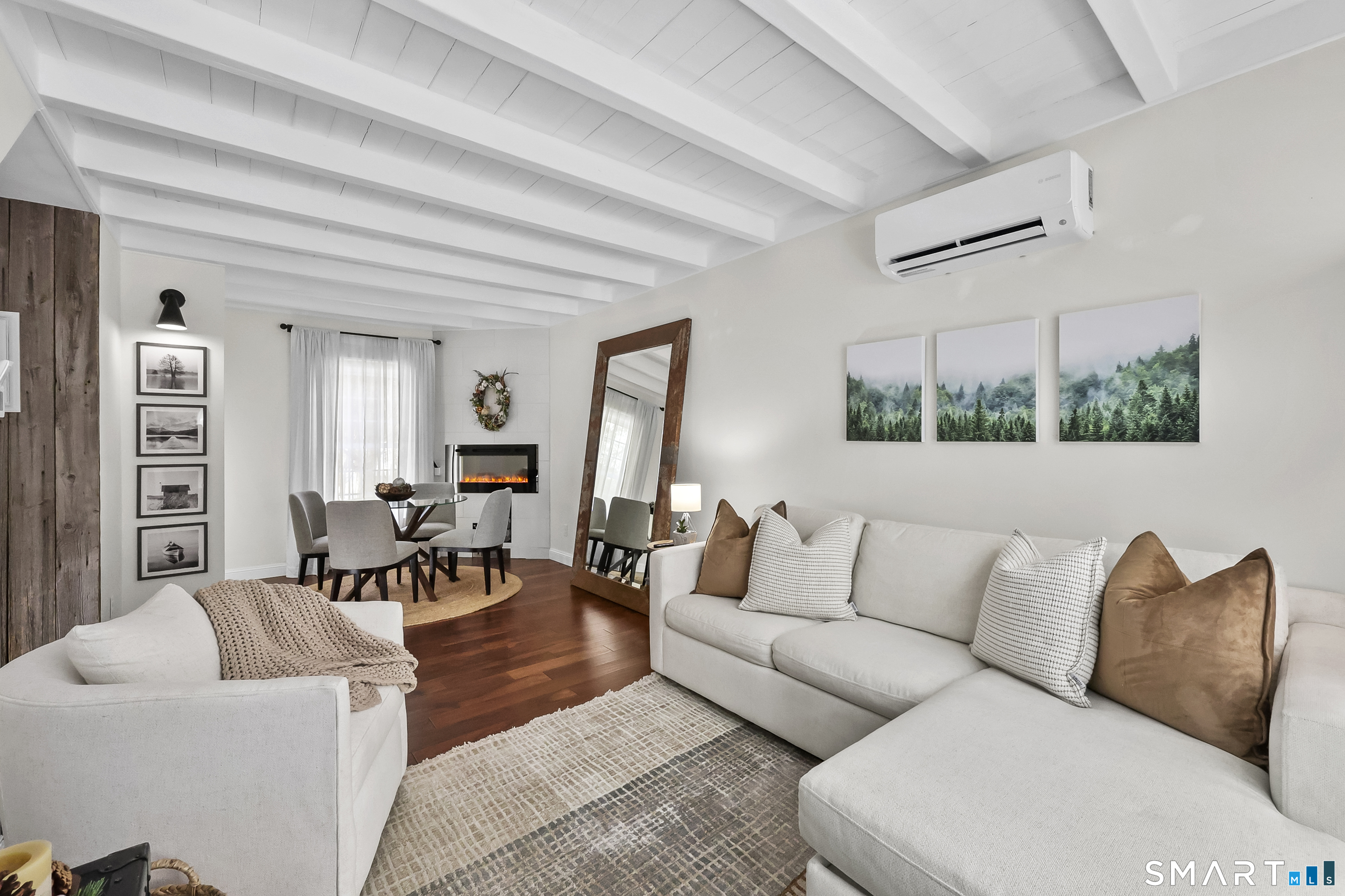 Photo 17 of 25 Fowler Street, Salisbury, CT