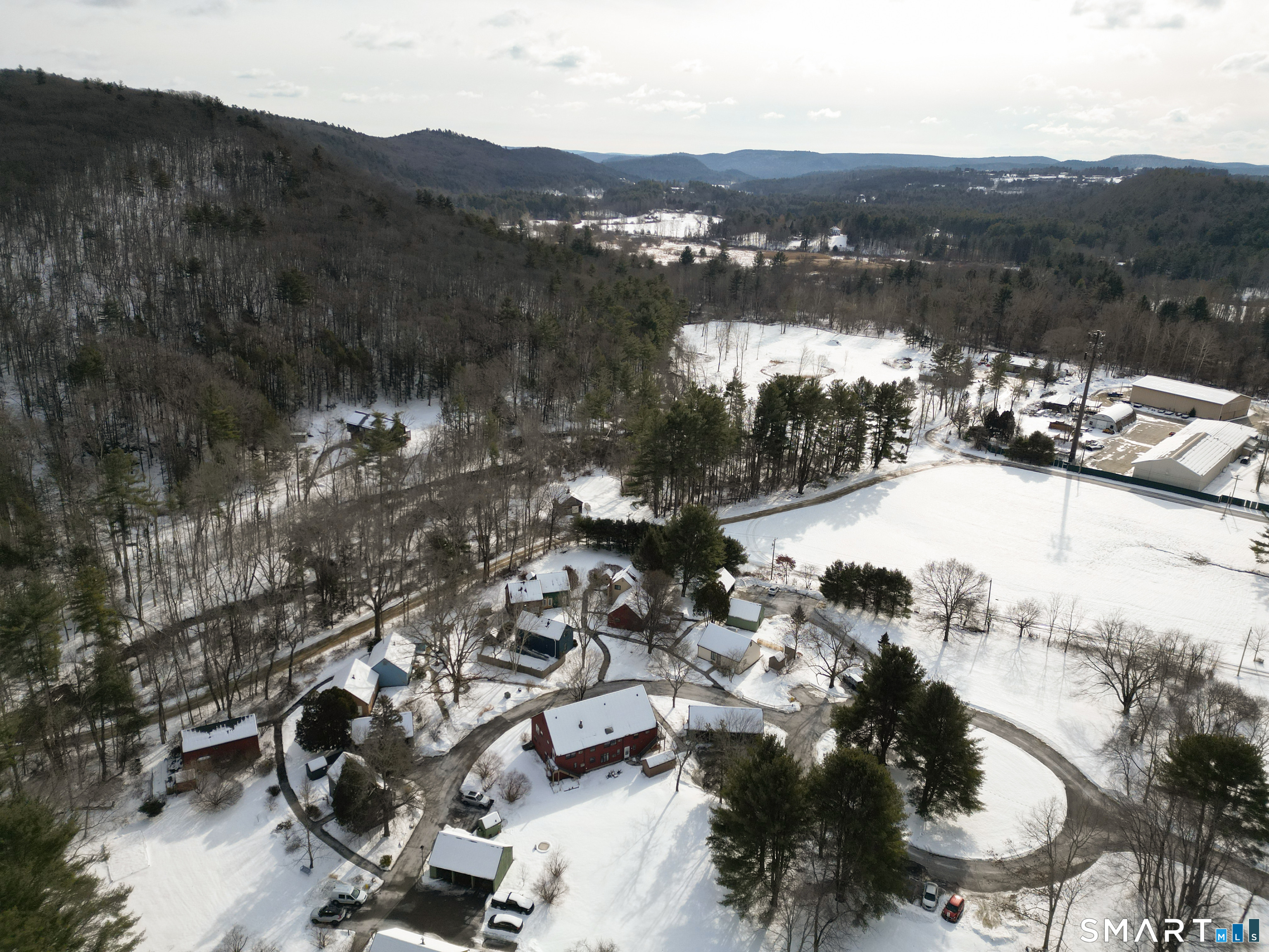 Photo 31 of 25 Fowler Street, Salisbury, CT