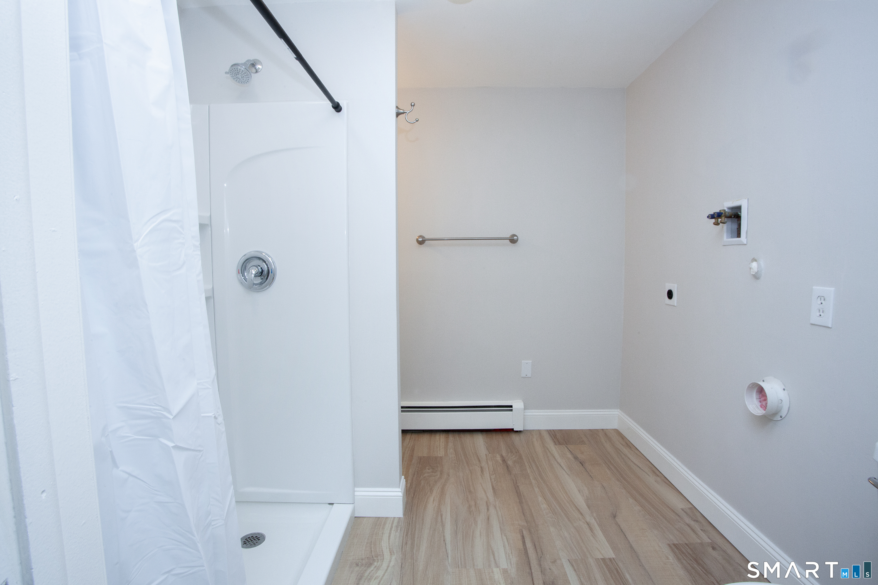 Photo 13 of 366 Albany Turnpike, Canton, CT