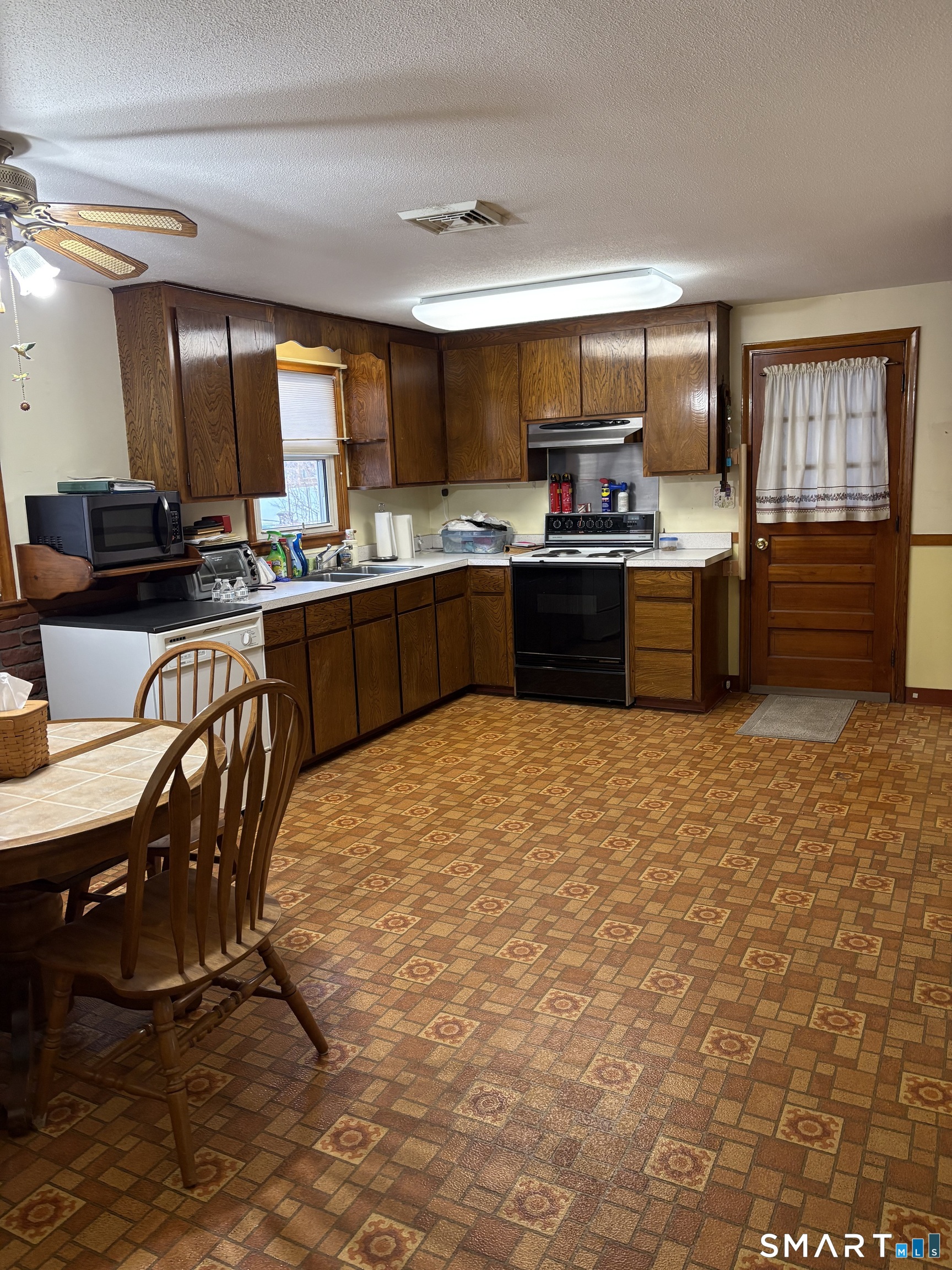 Homes for sale in Burlington, CT | 419 Jerome Ave, Burlington, CT 06013 | MLS# 24145906