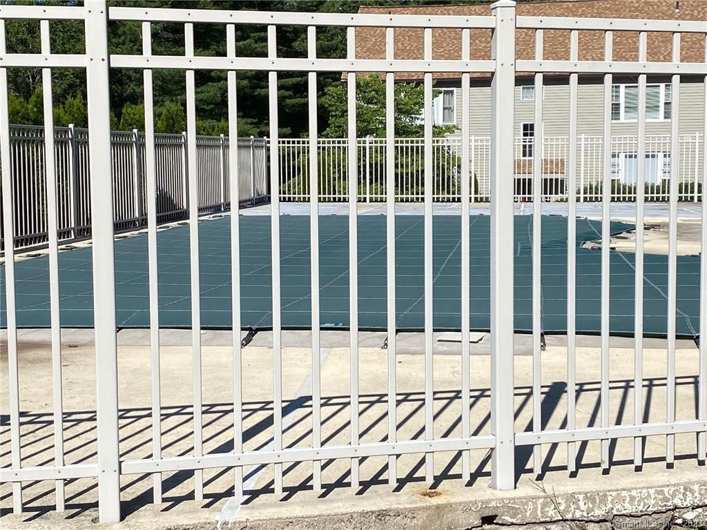 Photo 14 of 5 Village Walk, Wilton, CT