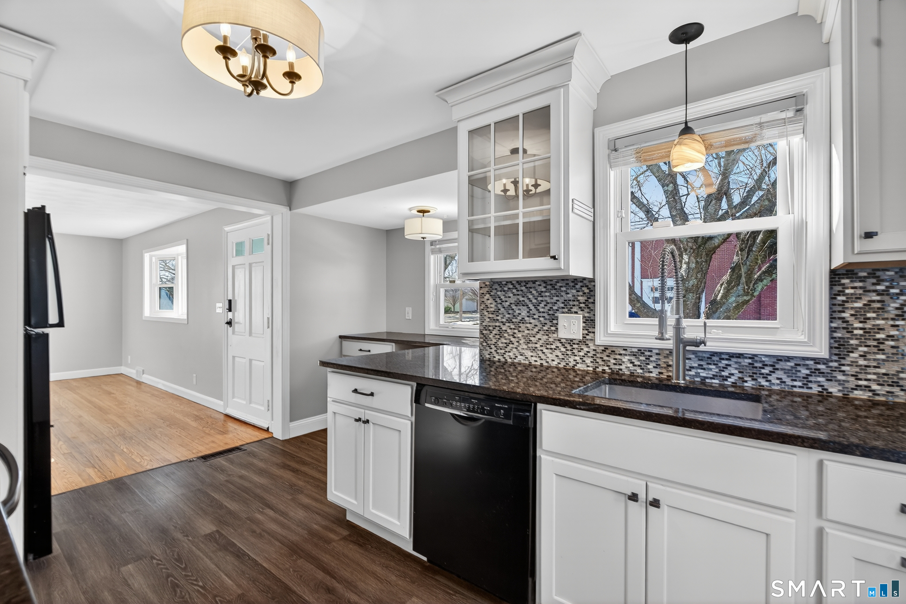 Homes for sale in Milford, CT | 29 Ormond St, Milford, CT 06461 | MLS# 24146176