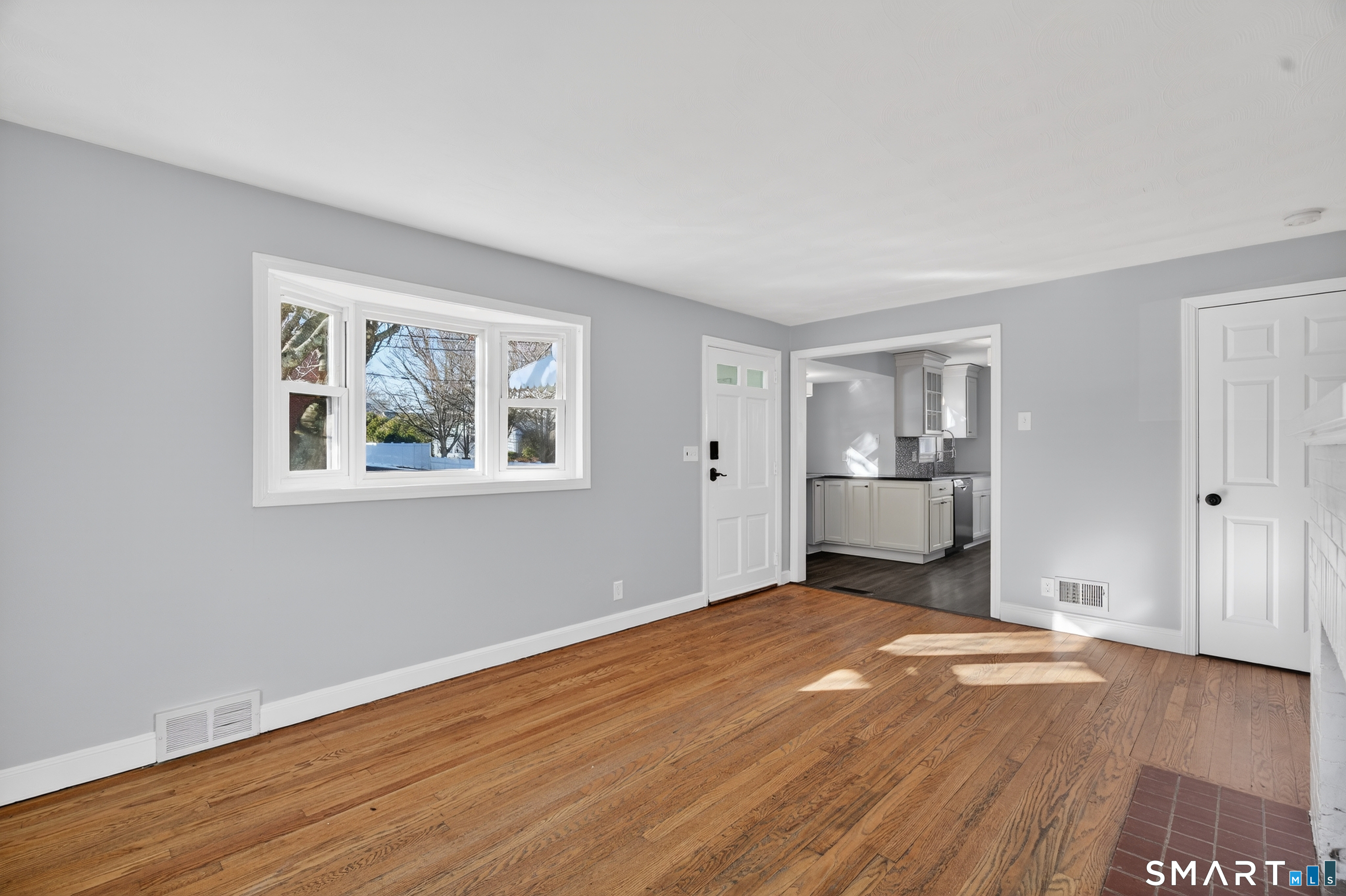 Homes for sale in Milford, CT | 29 Ormond St, Milford, CT 06461 | MLS# 24146176