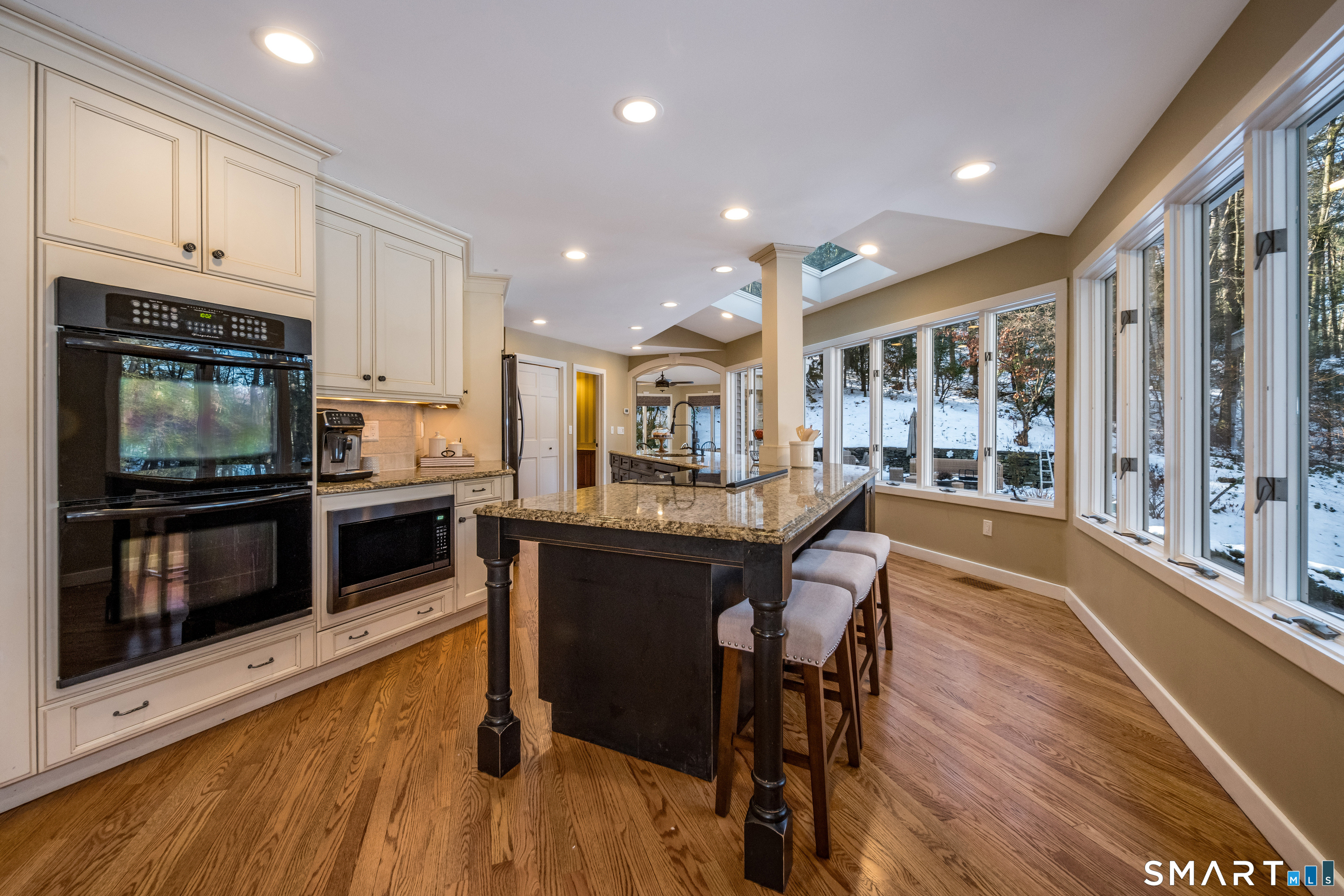 Photo 6 of 25 Lord Davis Lane, Avon, CT