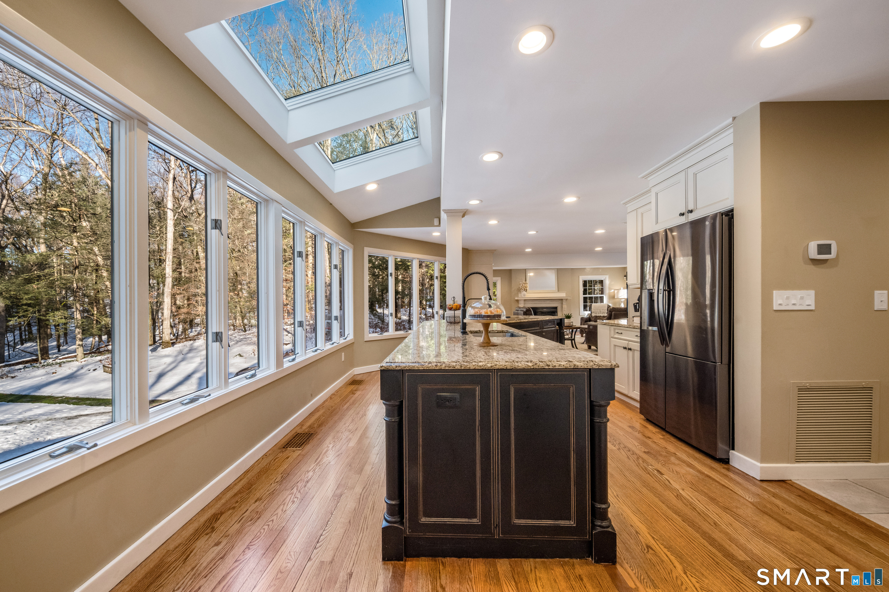 Photo 7 of 25 Lord Davis Lane, Avon, CT