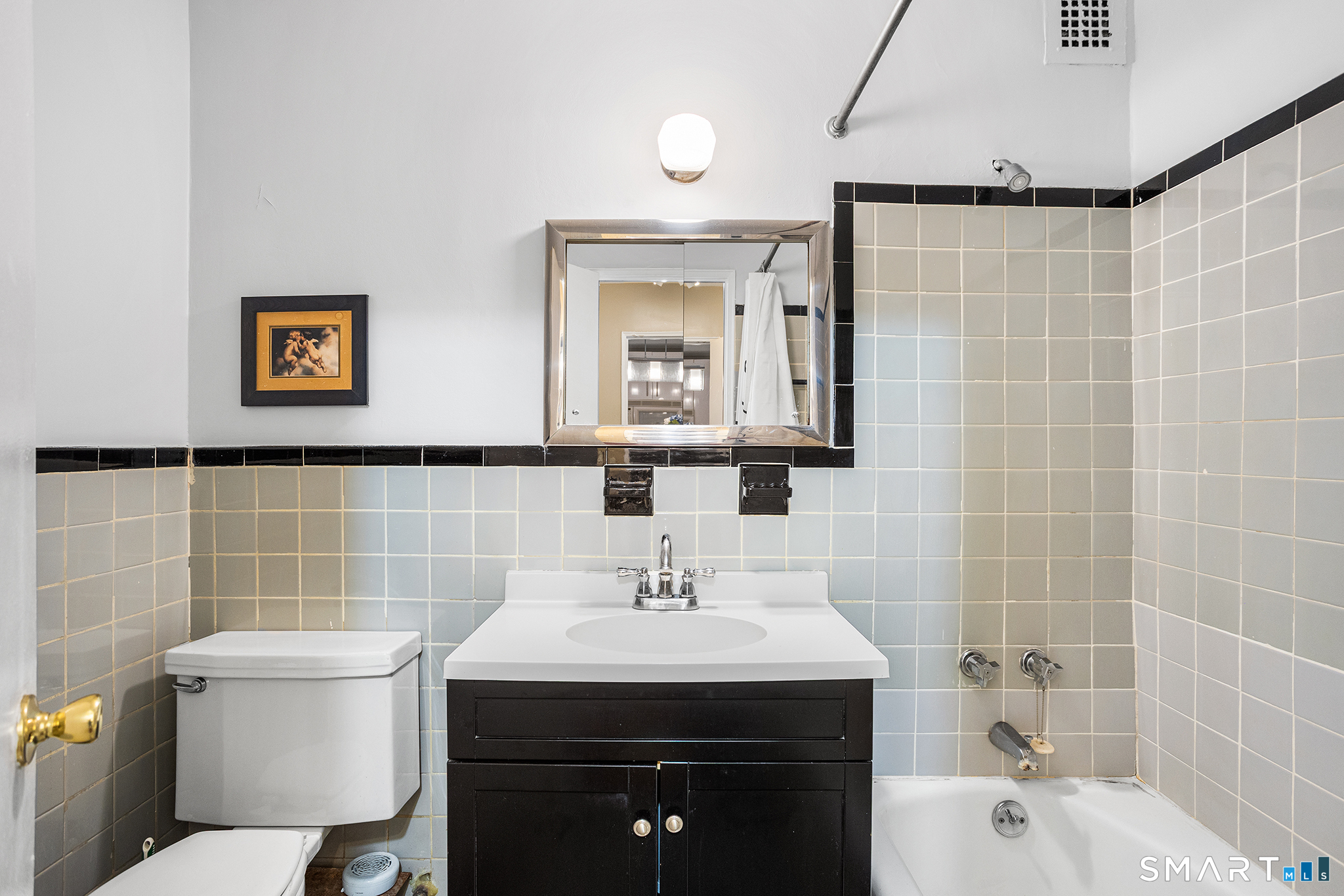 Homes for sale in Stamford, CT | 700 Summer St #APT 6G, Stamford, CT 06901 | MLS# 24148008