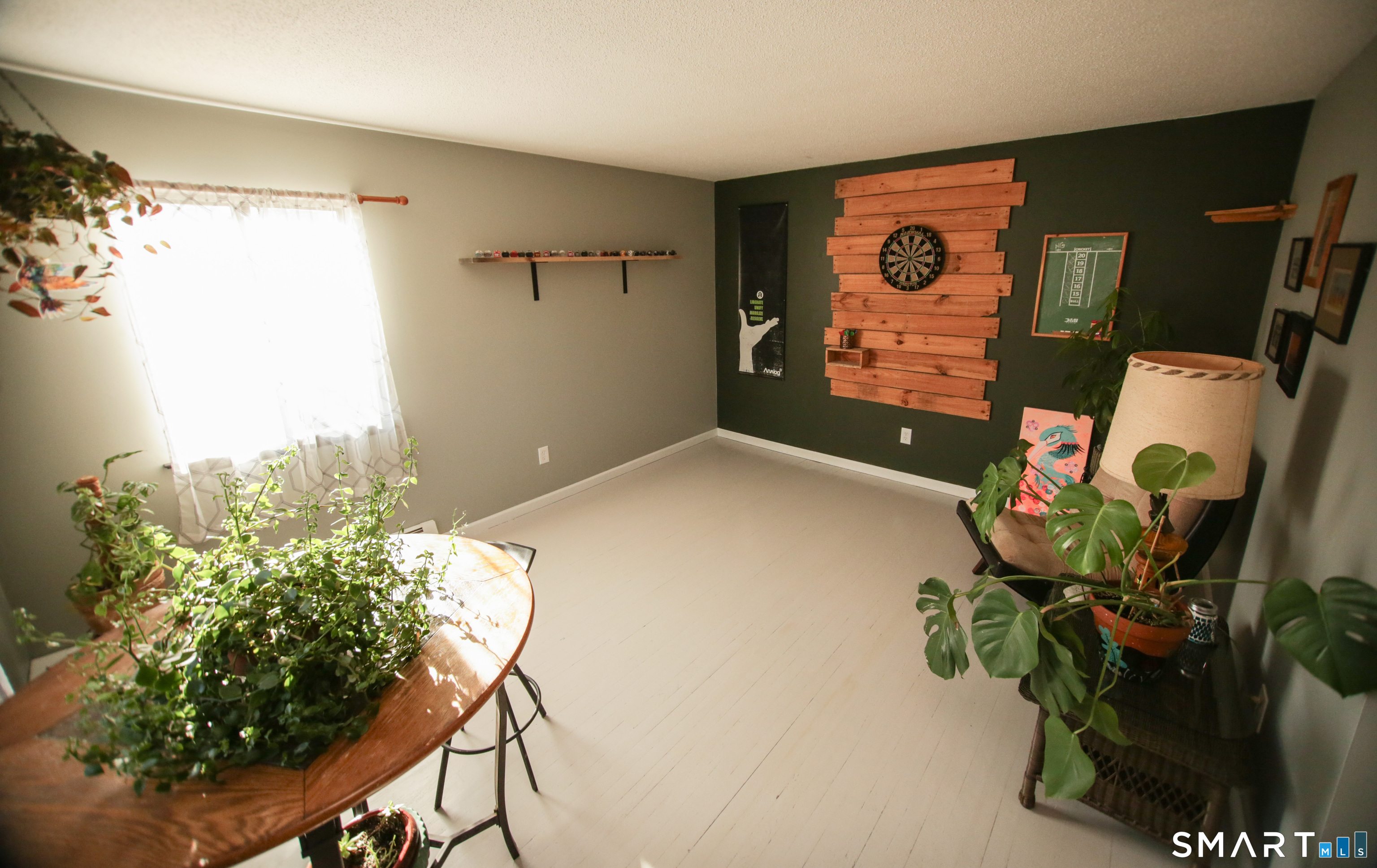 Photo 10 of 2 Meadow Court, Simsbury, CT