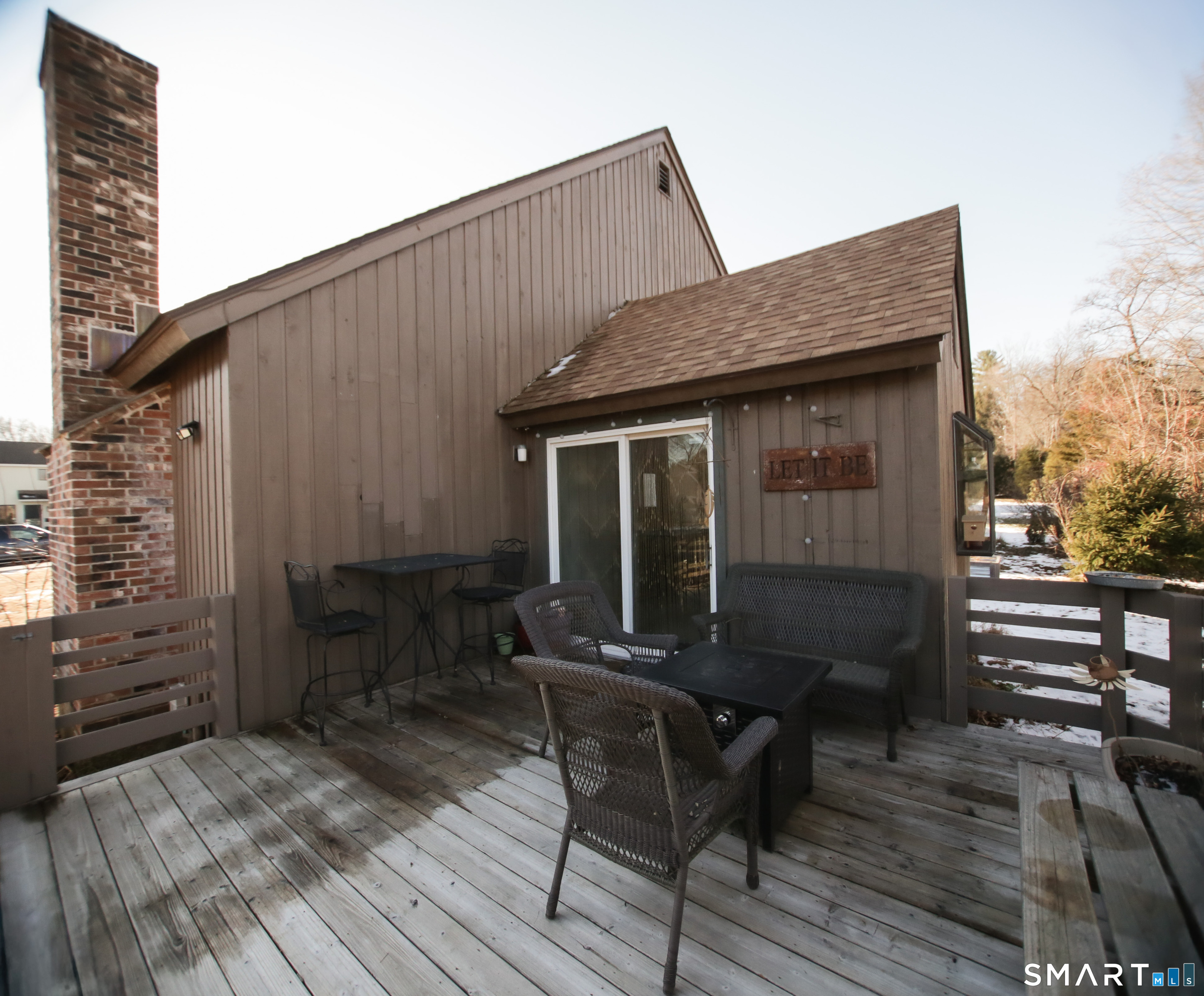 Photo 5 of 2 Meadow Court, Simsbury, CT