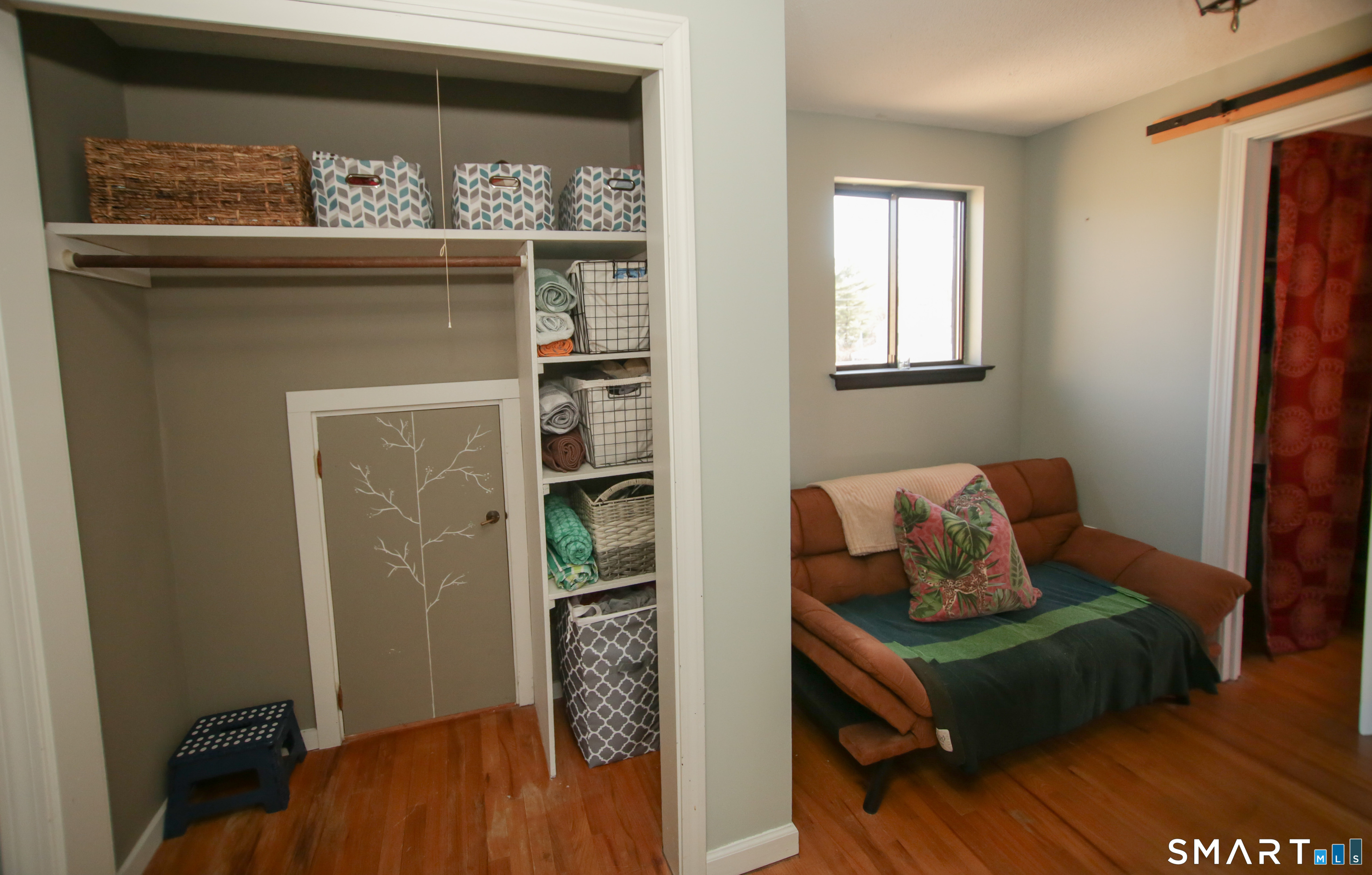 Photo 26 of 2 Meadow Court, Simsbury, CT