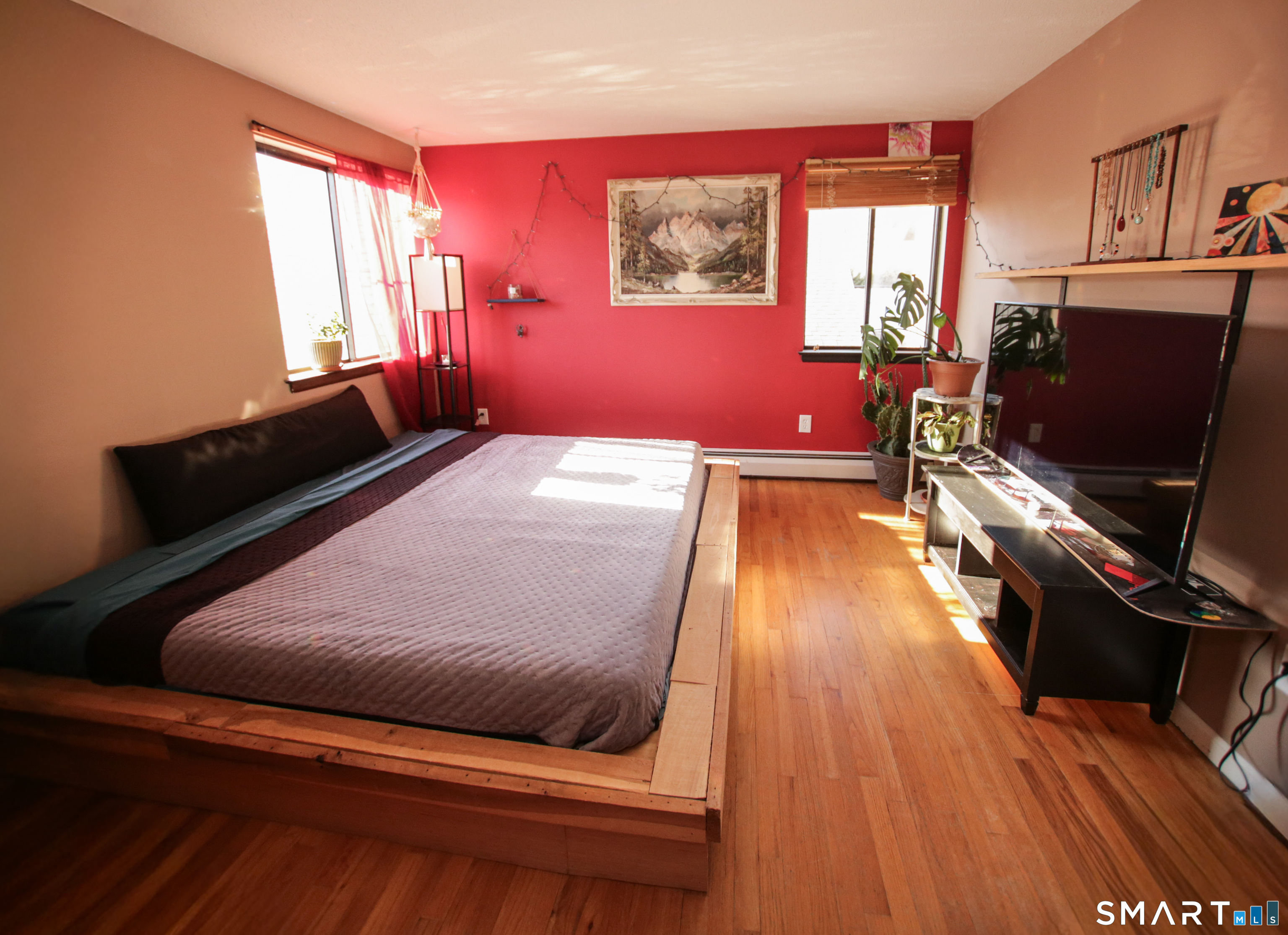 Photo 33 of 2 Meadow Court, Simsbury, CT