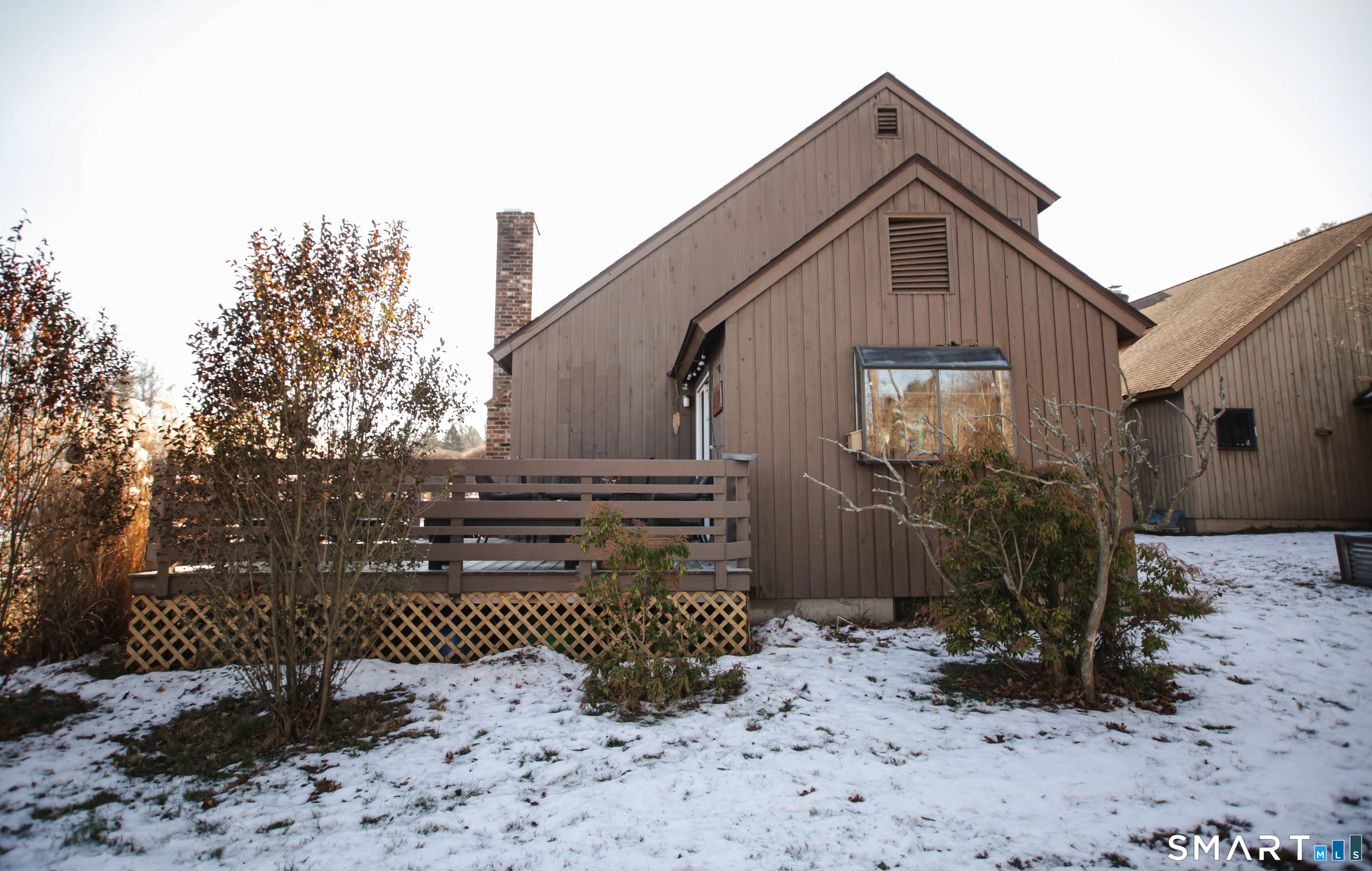 Photo 6 of 2 Meadow Court, Simsbury, CT