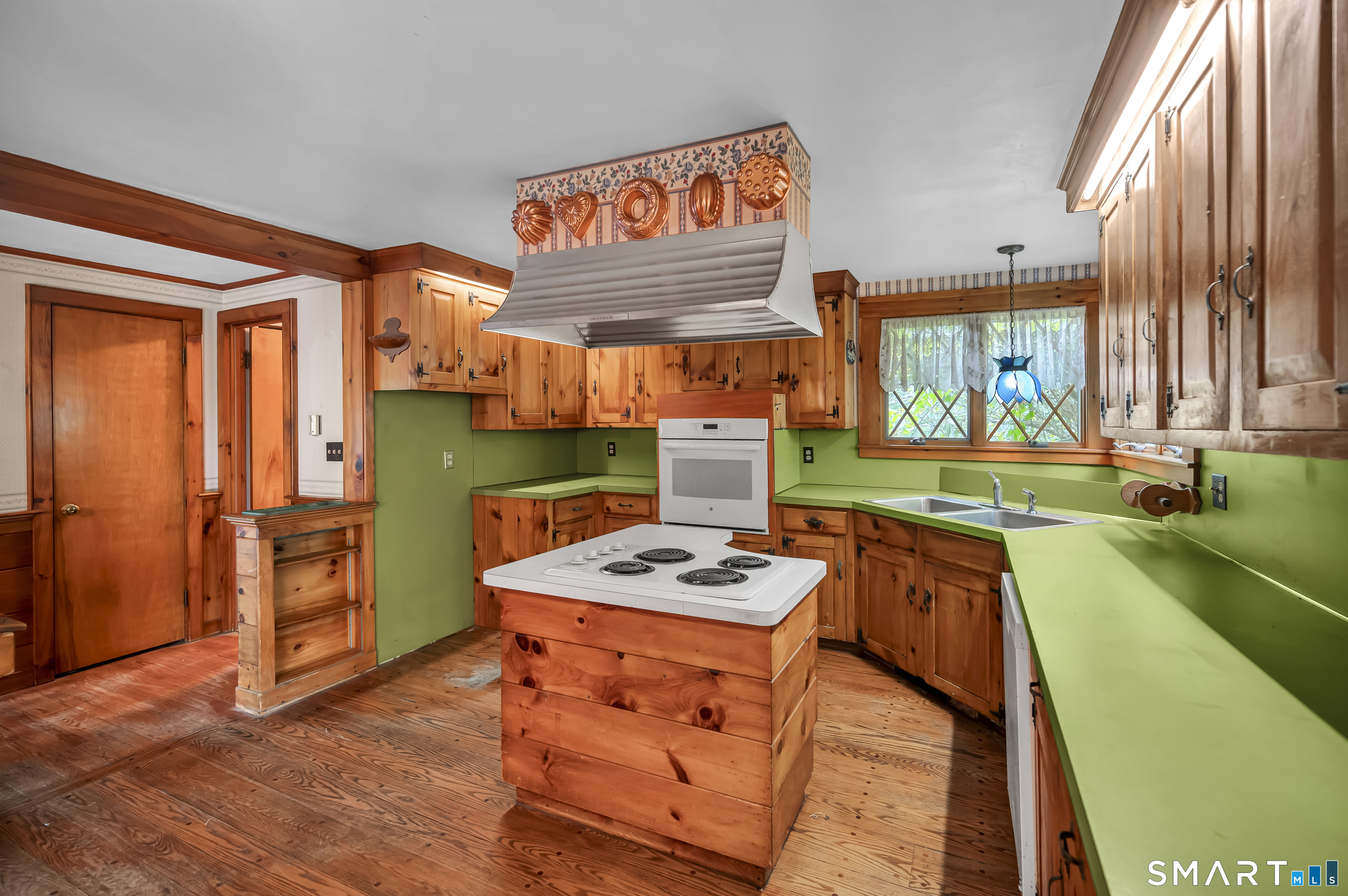 Photo 18 of 1543 Durham Road, Madison, CT