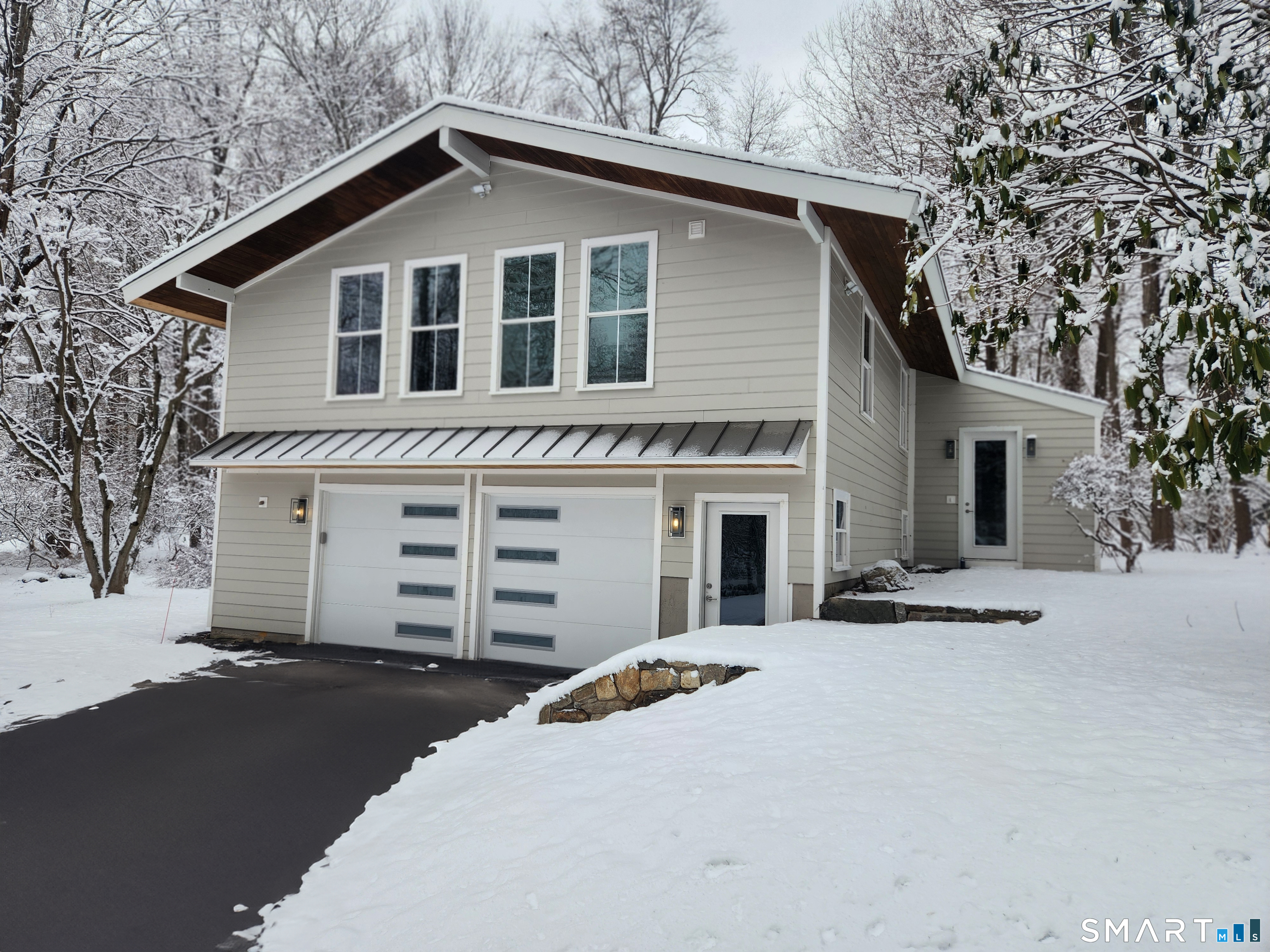 Photo 4 of 17 Clover Lane, Westport, CT