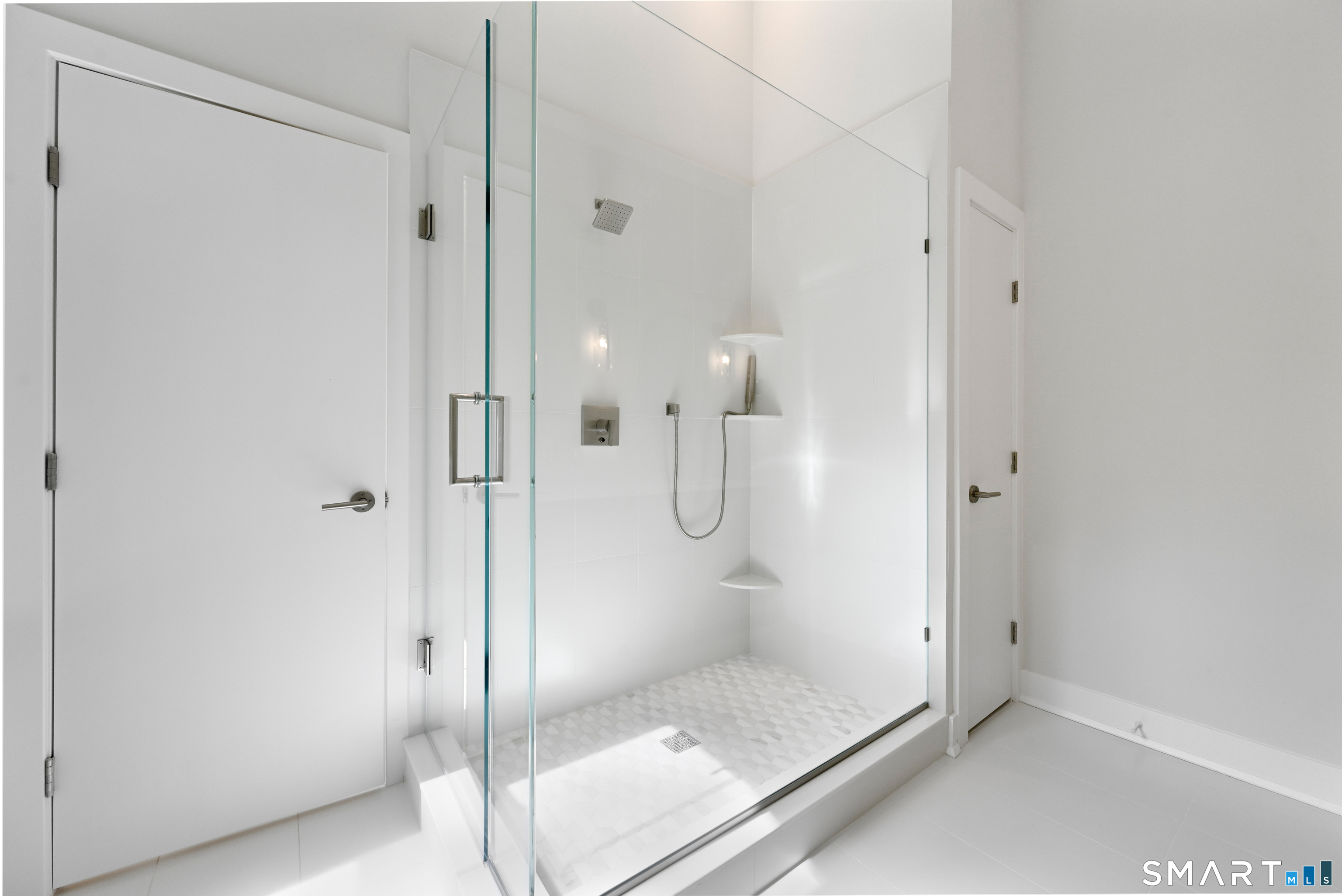 Photo 9 of 17 Clover Lane, Westport, CT