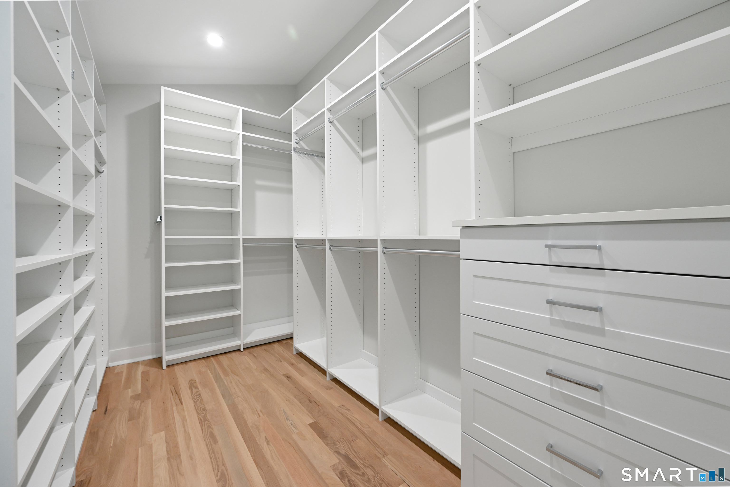 Photo 11 of 17 Clover Lane, Westport, CT