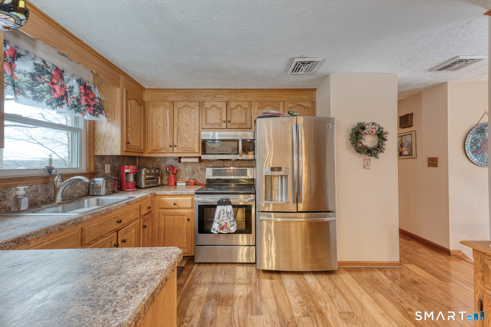 Photo 17 of 4 Arrow Drive, Plymouth, CT