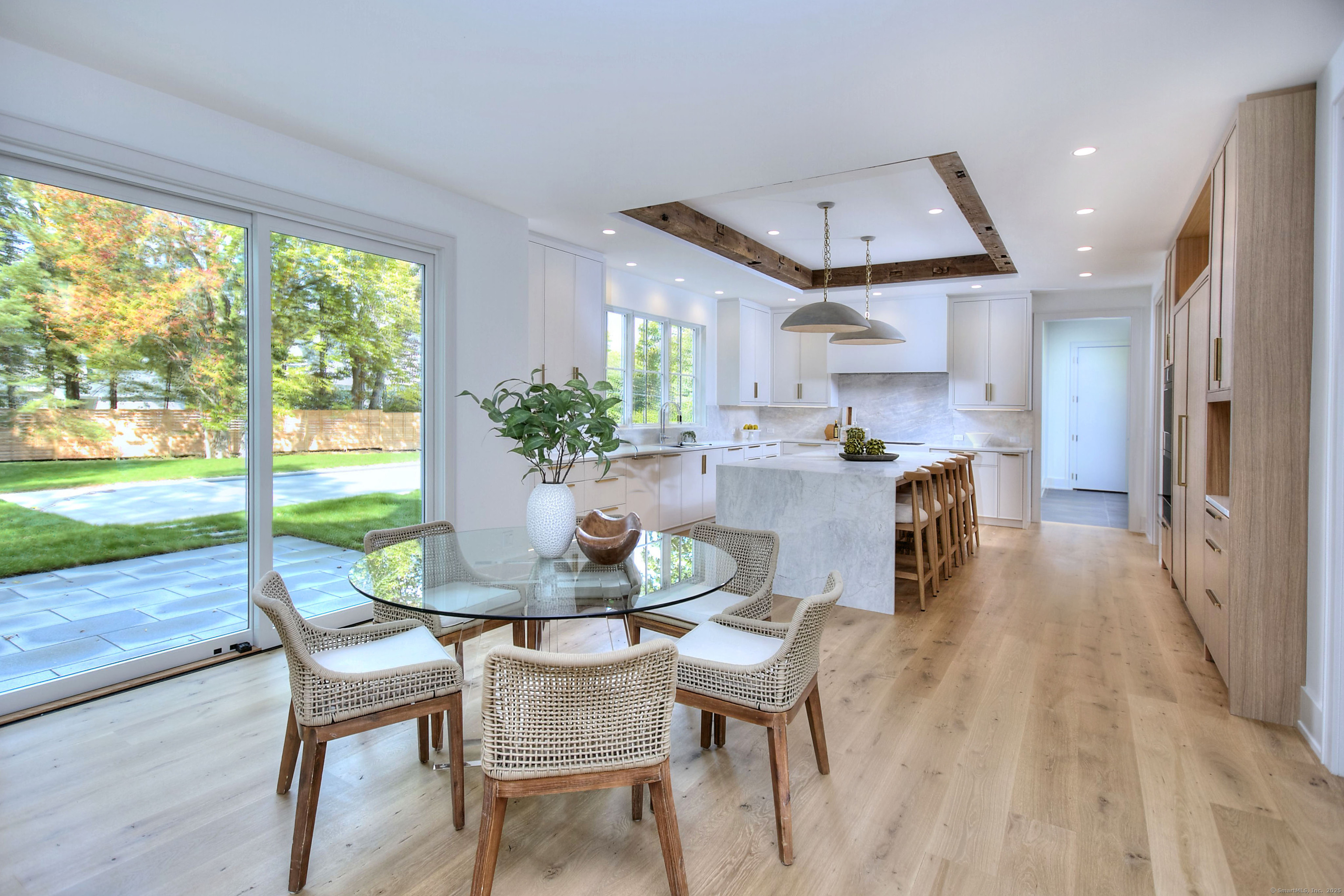 Photo 8 of 125 Old Road, Westport, CT